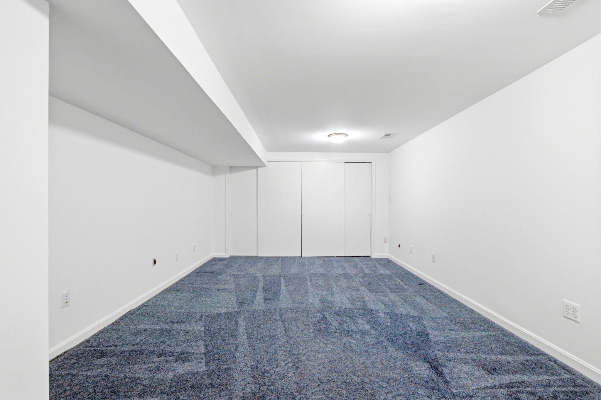LOCKMEADE - Residential