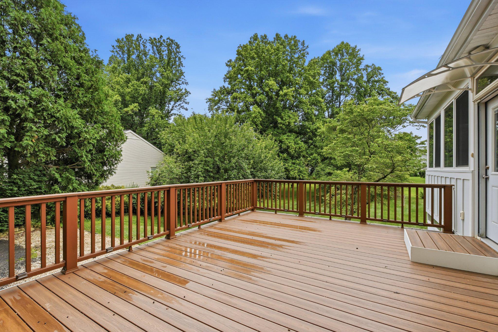 LOCKMEADE - Residential