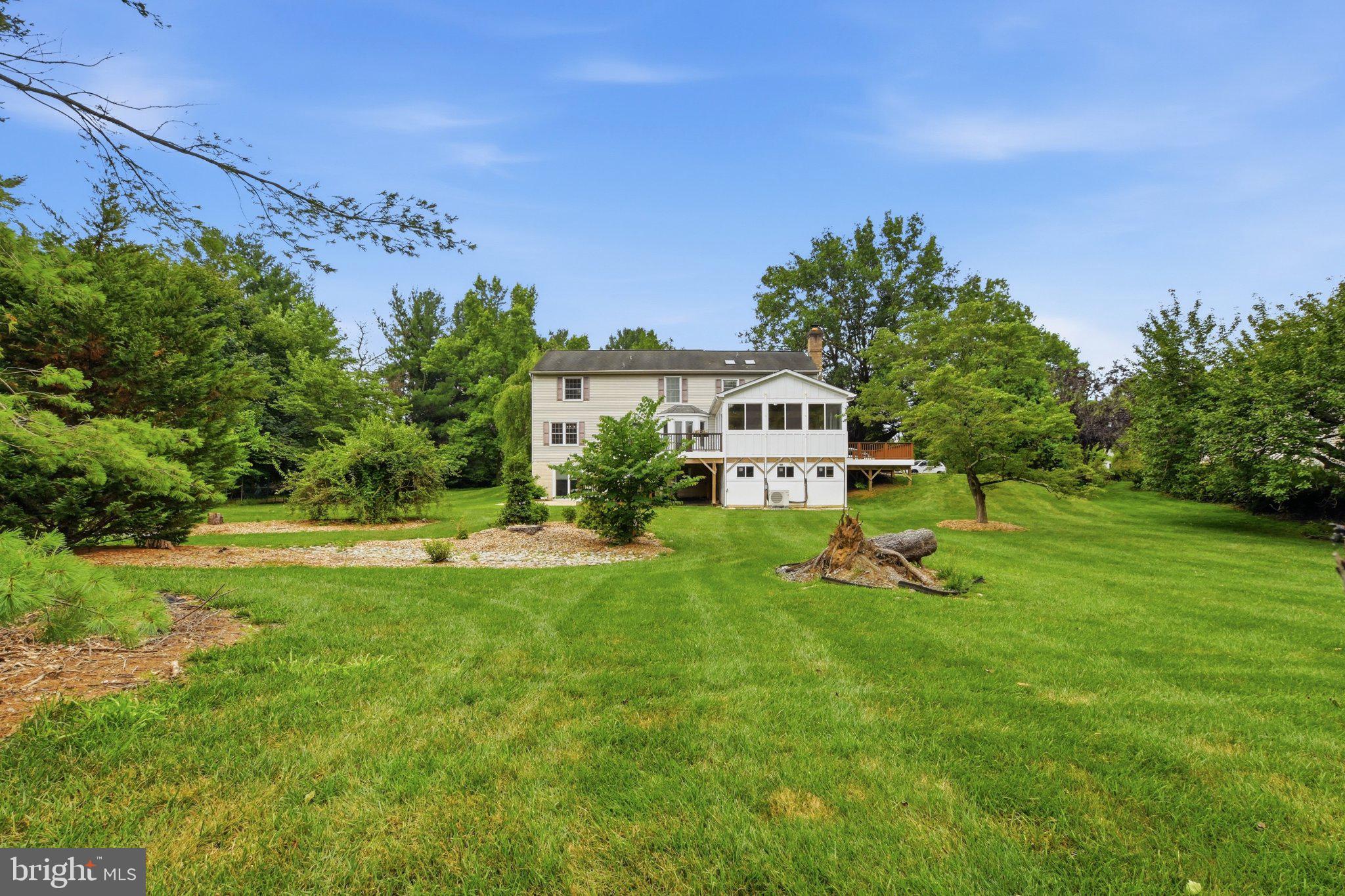 LOCKMEADE - Residential