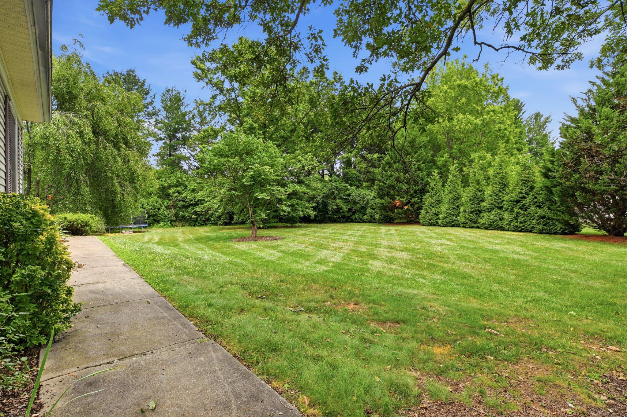 LOCKMEADE - Residential