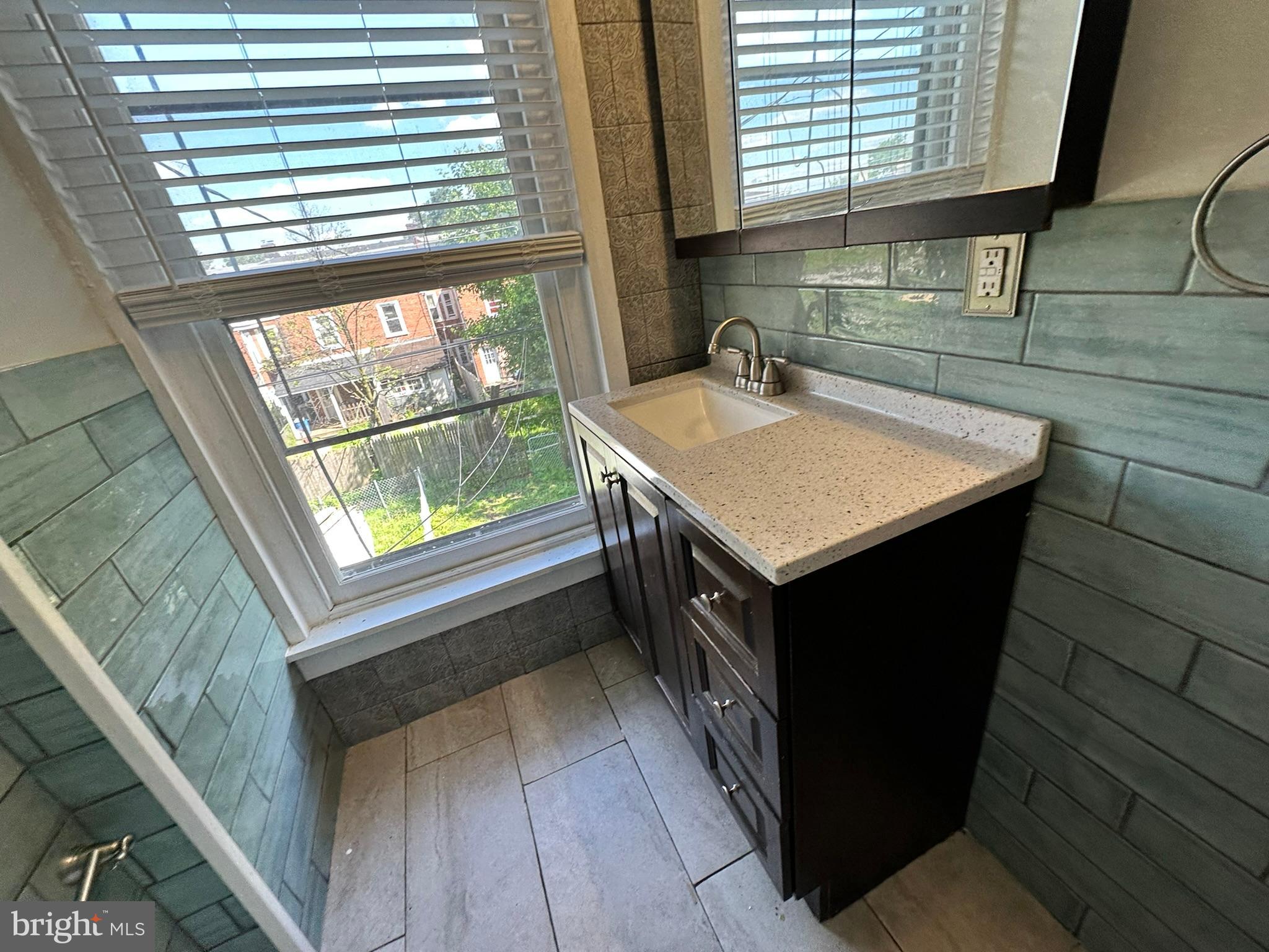 NORRISTOWN - Residential