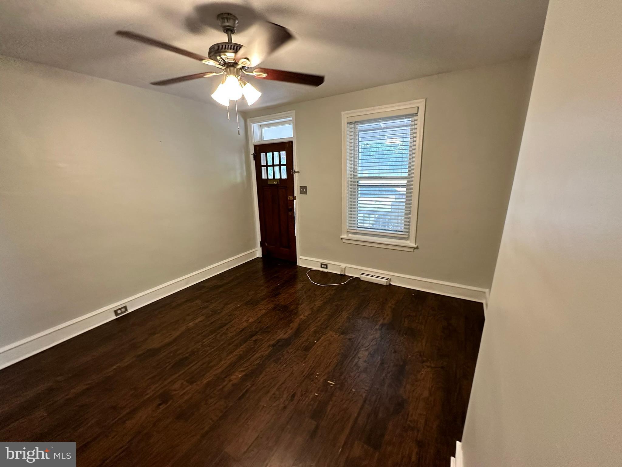NORRISTOWN - Residential