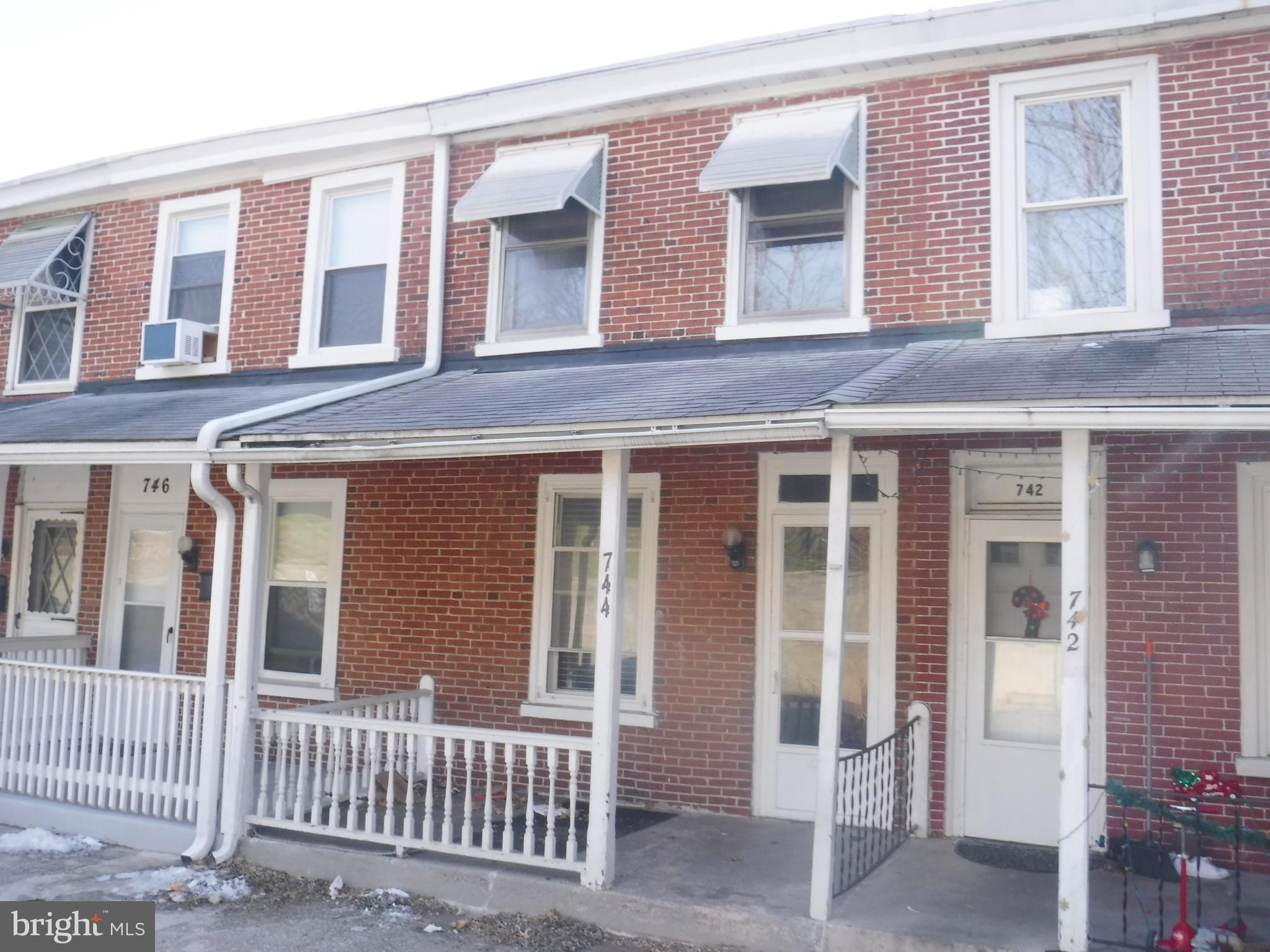 NORRISTOWN - Residential