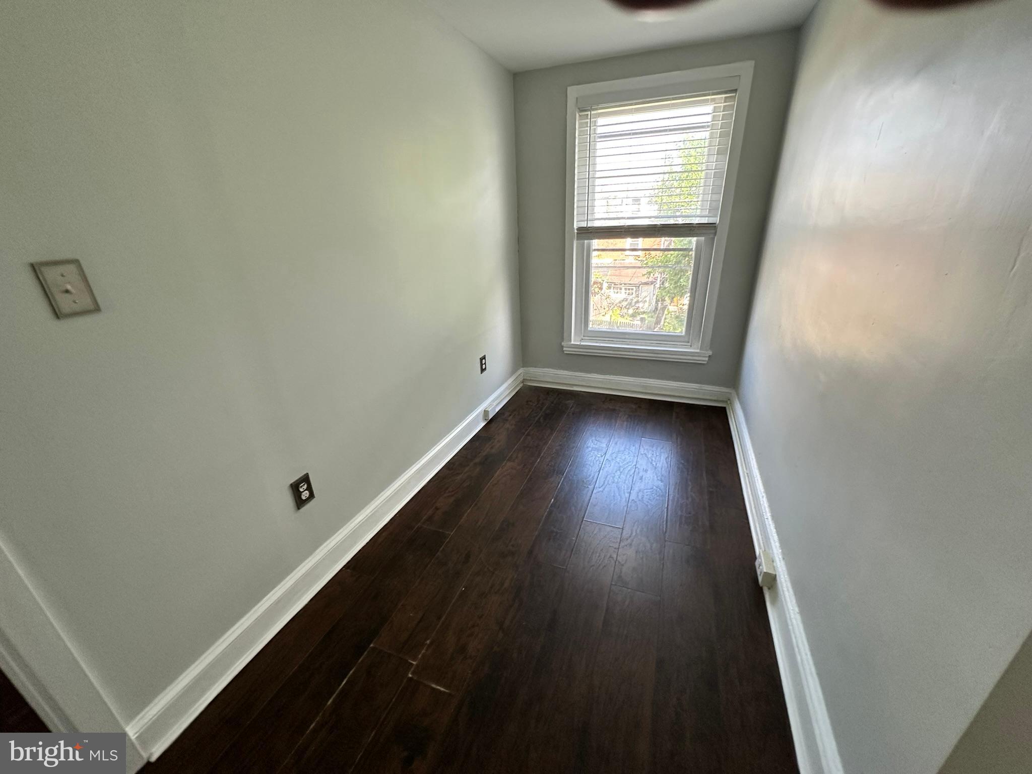 NORRISTOWN - Residential