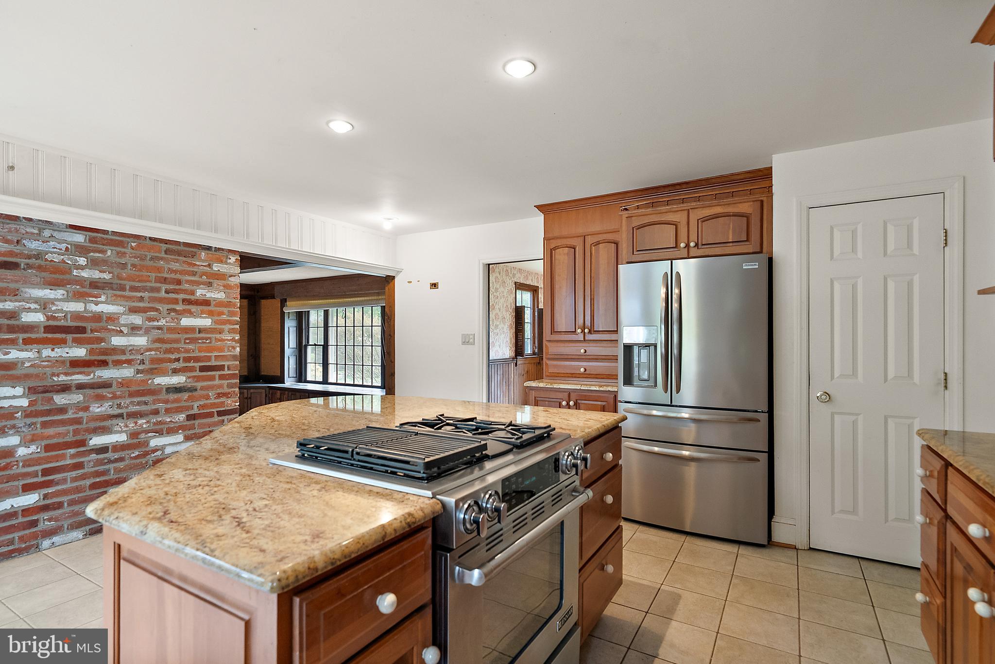 CORNER KETCH FARM - Residential