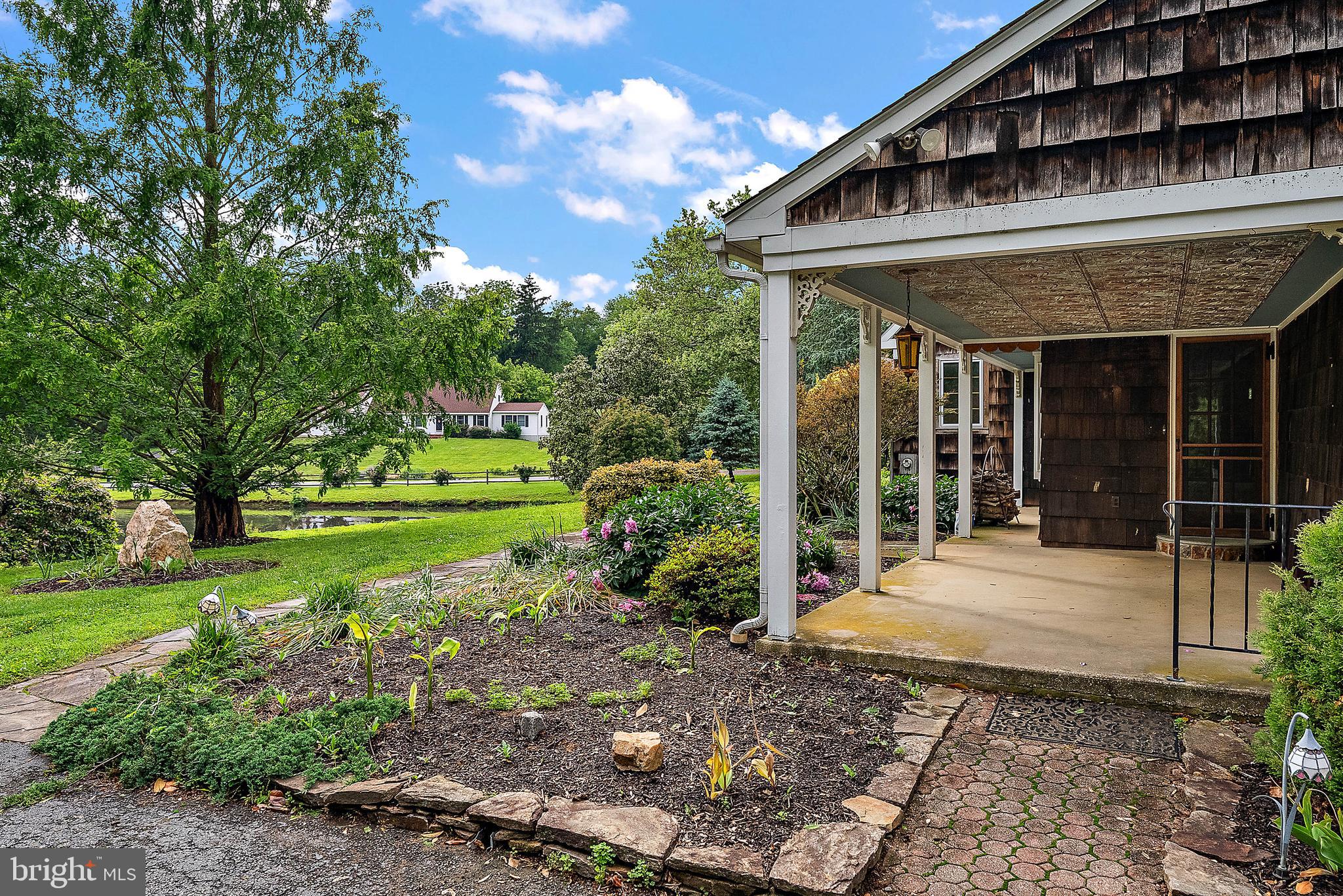 CORNER KETCH FARM - Residential