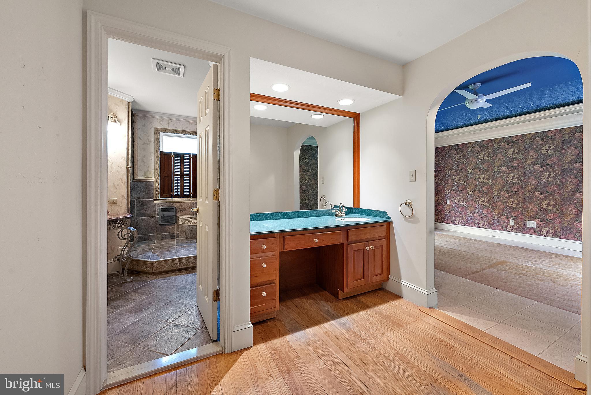 CORNER KETCH FARM - Residential