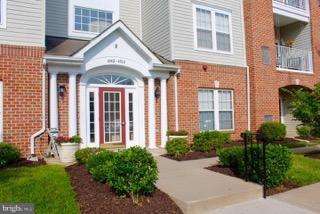 Welcome Home, Perfectly maintained and updated Condo. Will certainly not disappoint. Close to all major roadways, shopping, and business districts. Custom vanity, crown molding, wall to wall carpet, gas fire place, separate formal dining room, custom made columns in living room, beautiful fixtures, jetted tub with his/her sink, private balcony with scenic view. Plenty of visitor parking. No FHA.
