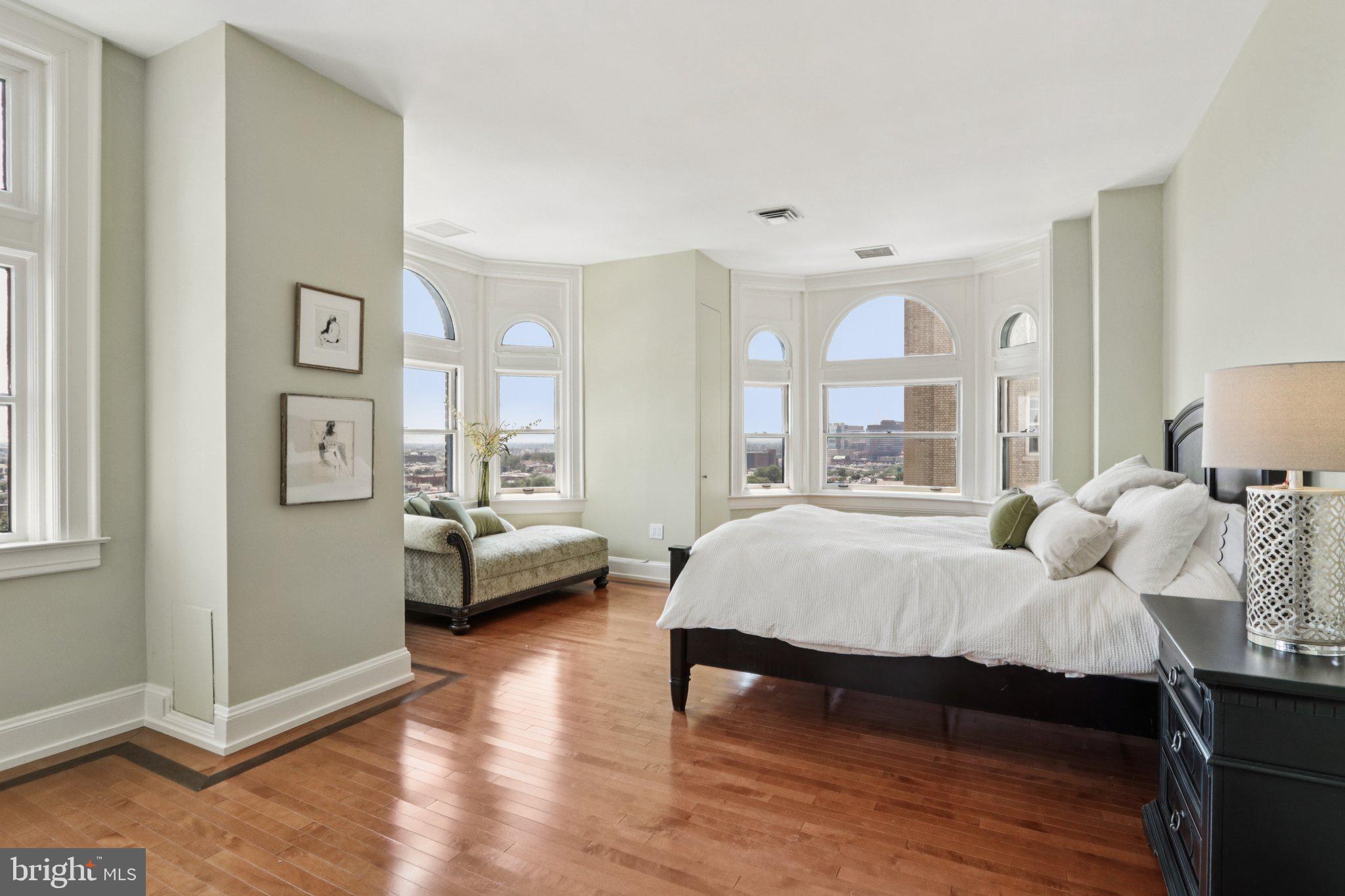 RITTENHOUSE SQUARE - Residential