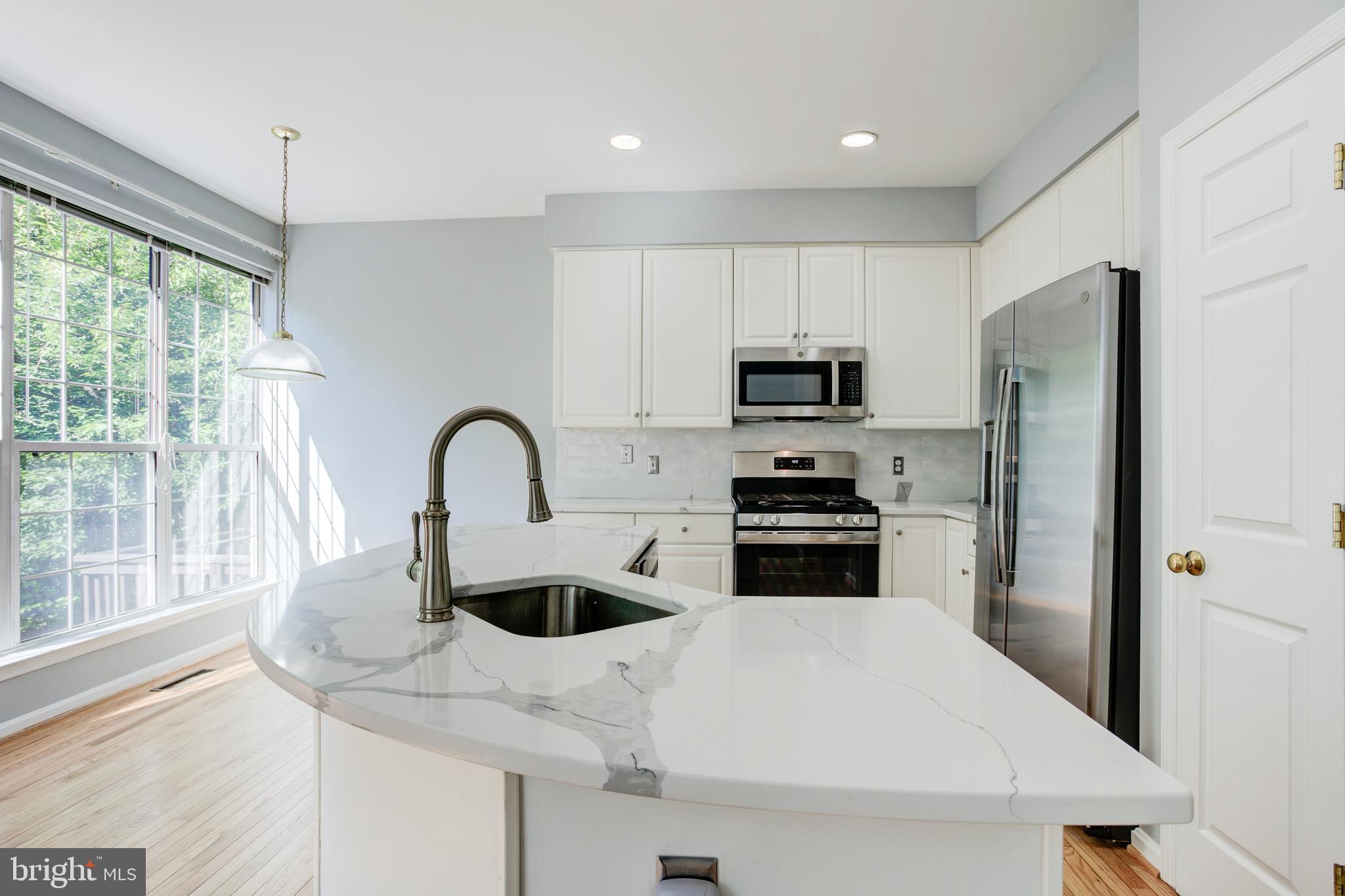 ISLAND CREEK - Residential Lease