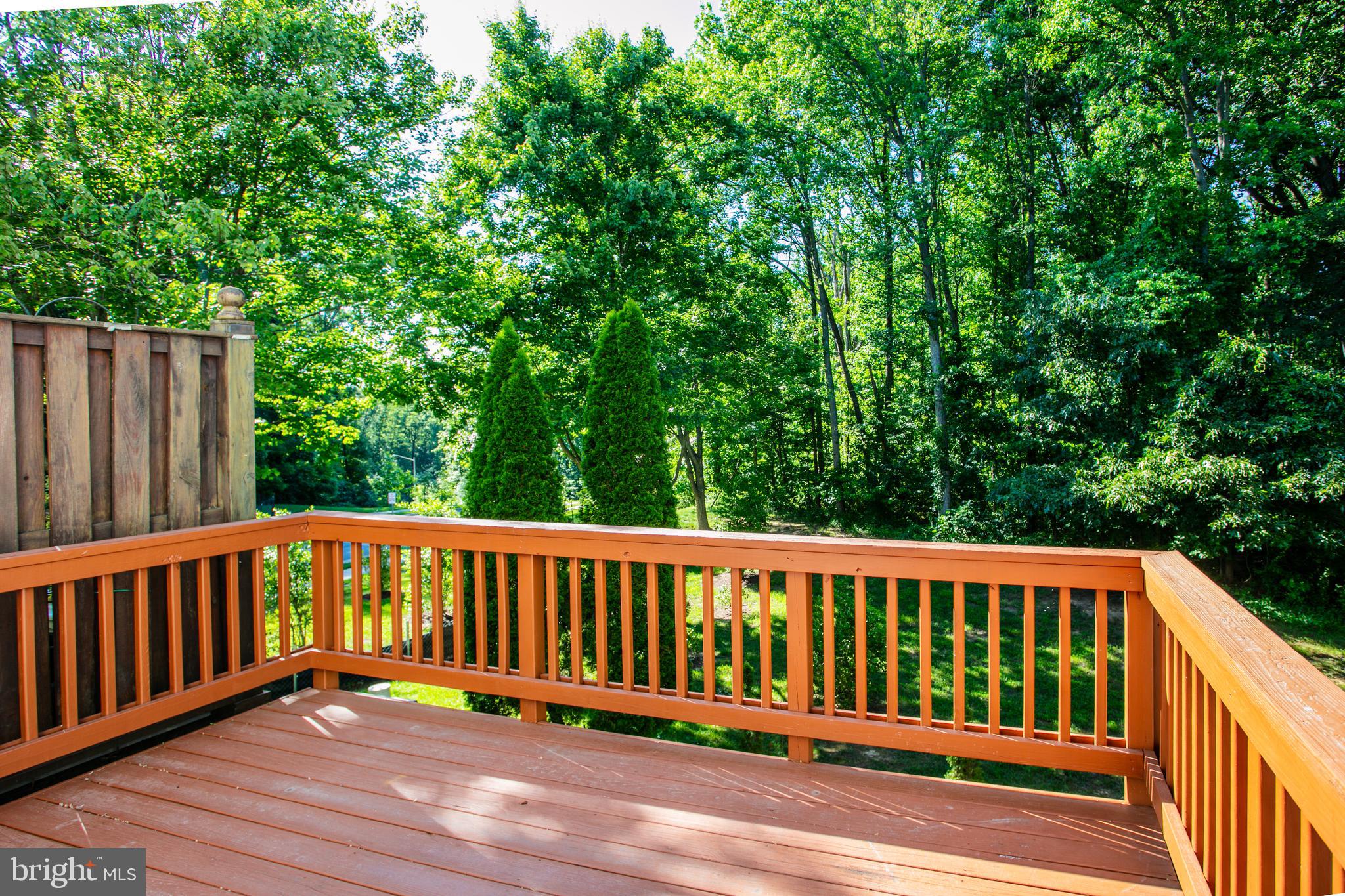 ISLAND CREEK - Residential Lease