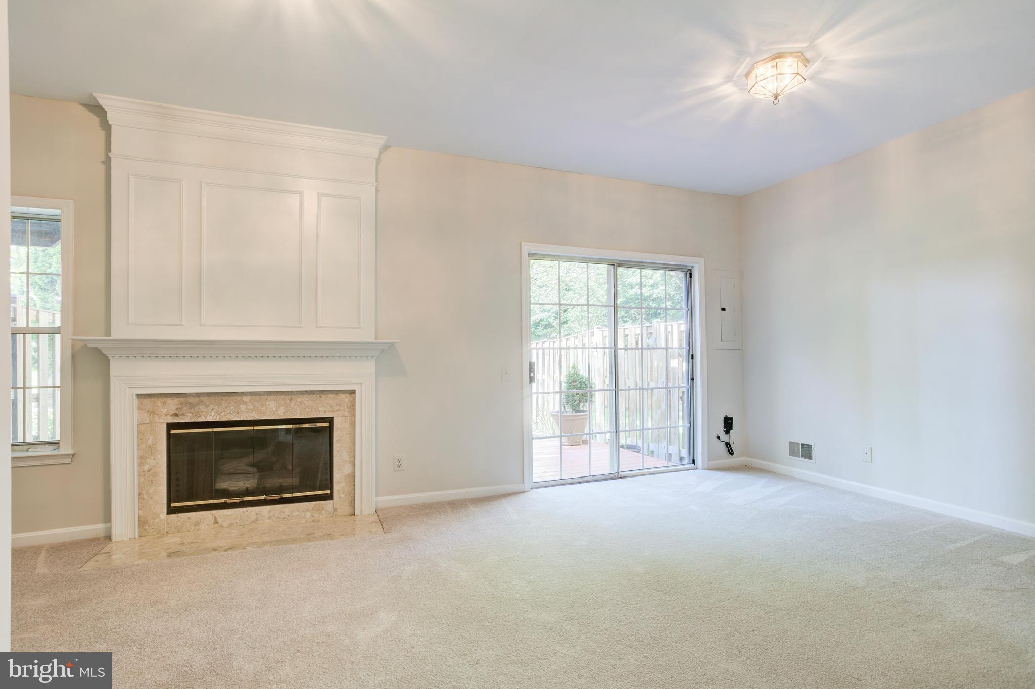 ISLAND CREEK - Residential Lease
