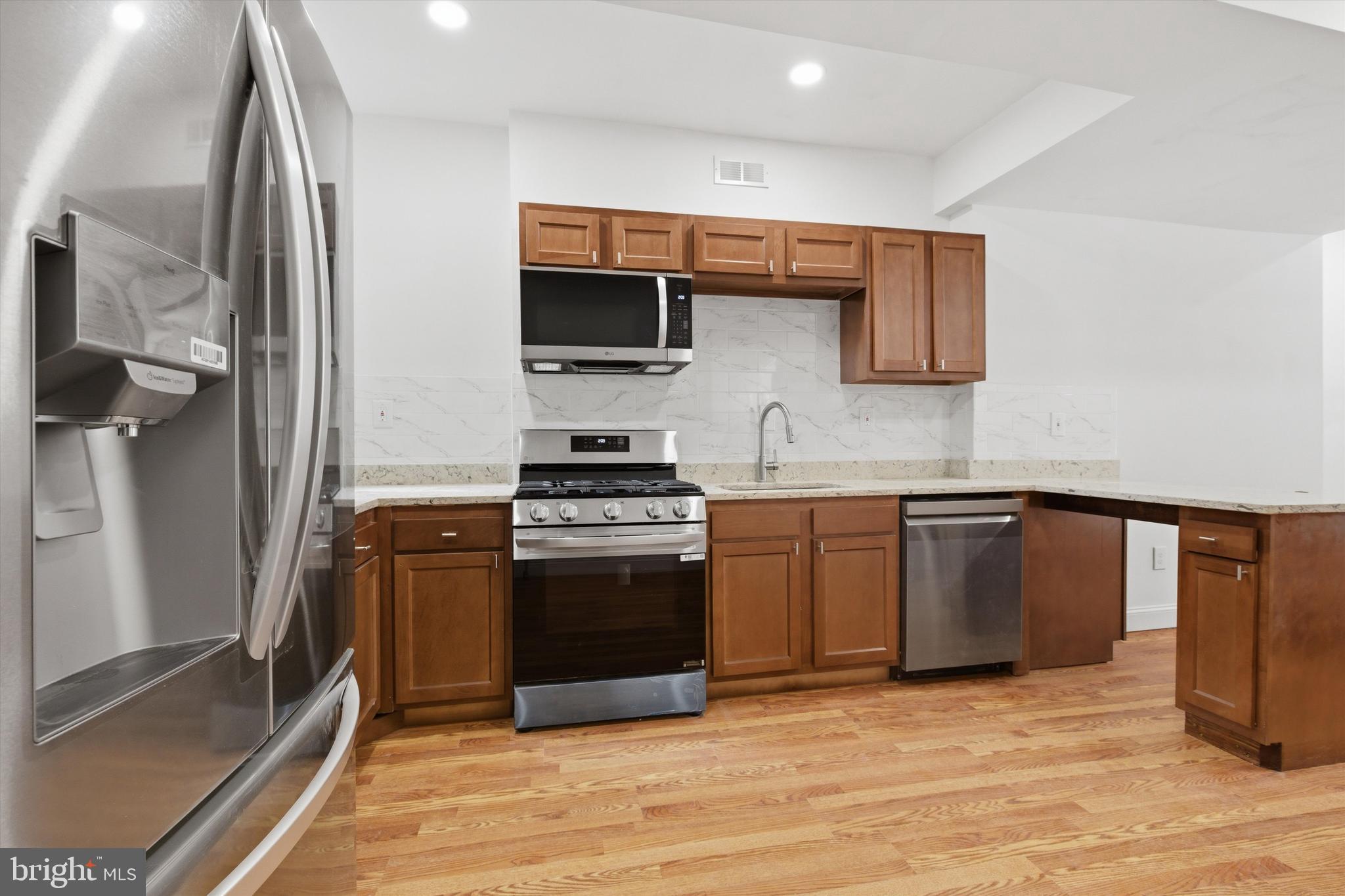 REMINGTON HISTORIC DISTRICT - Residential Lease