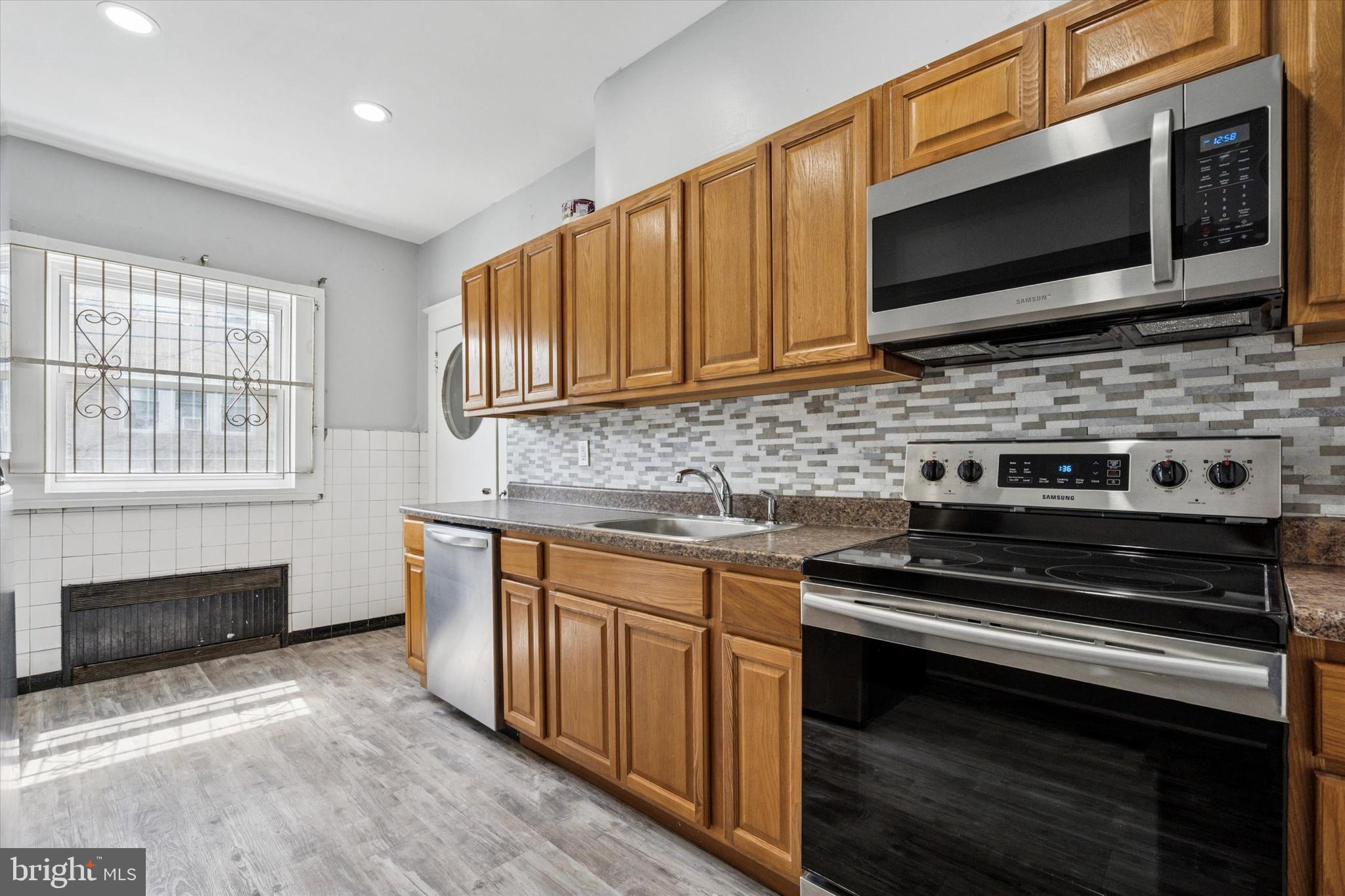 WEST PHILADELPHIA - Residential Income