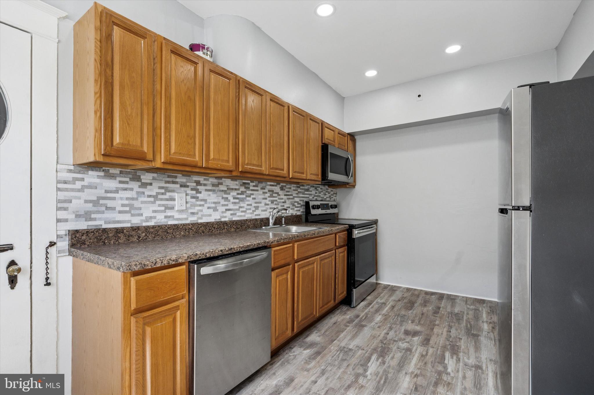 WEST PHILADELPHIA - Residential Income