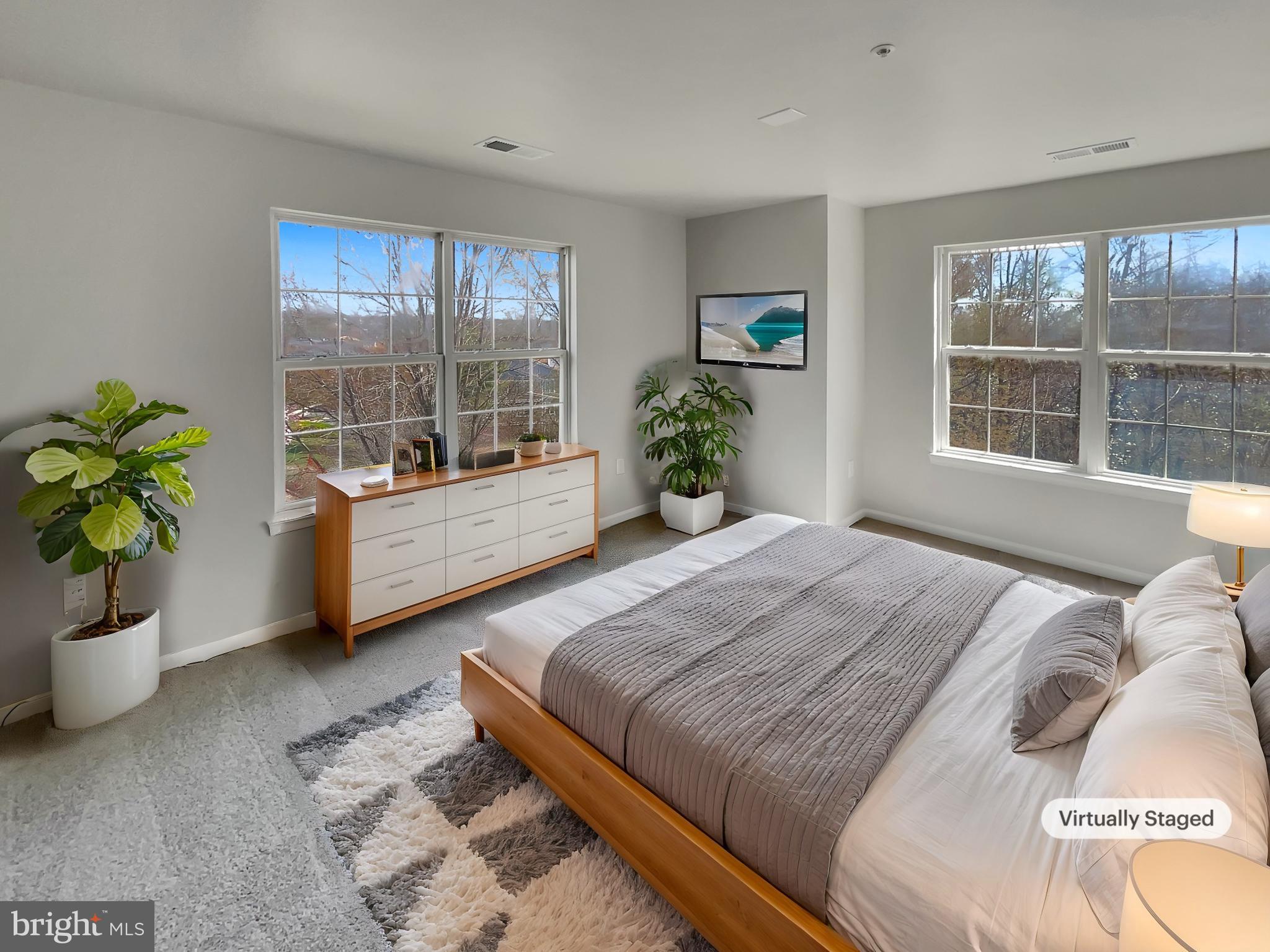 STRATFORD PLACE AT KINGS - Residential