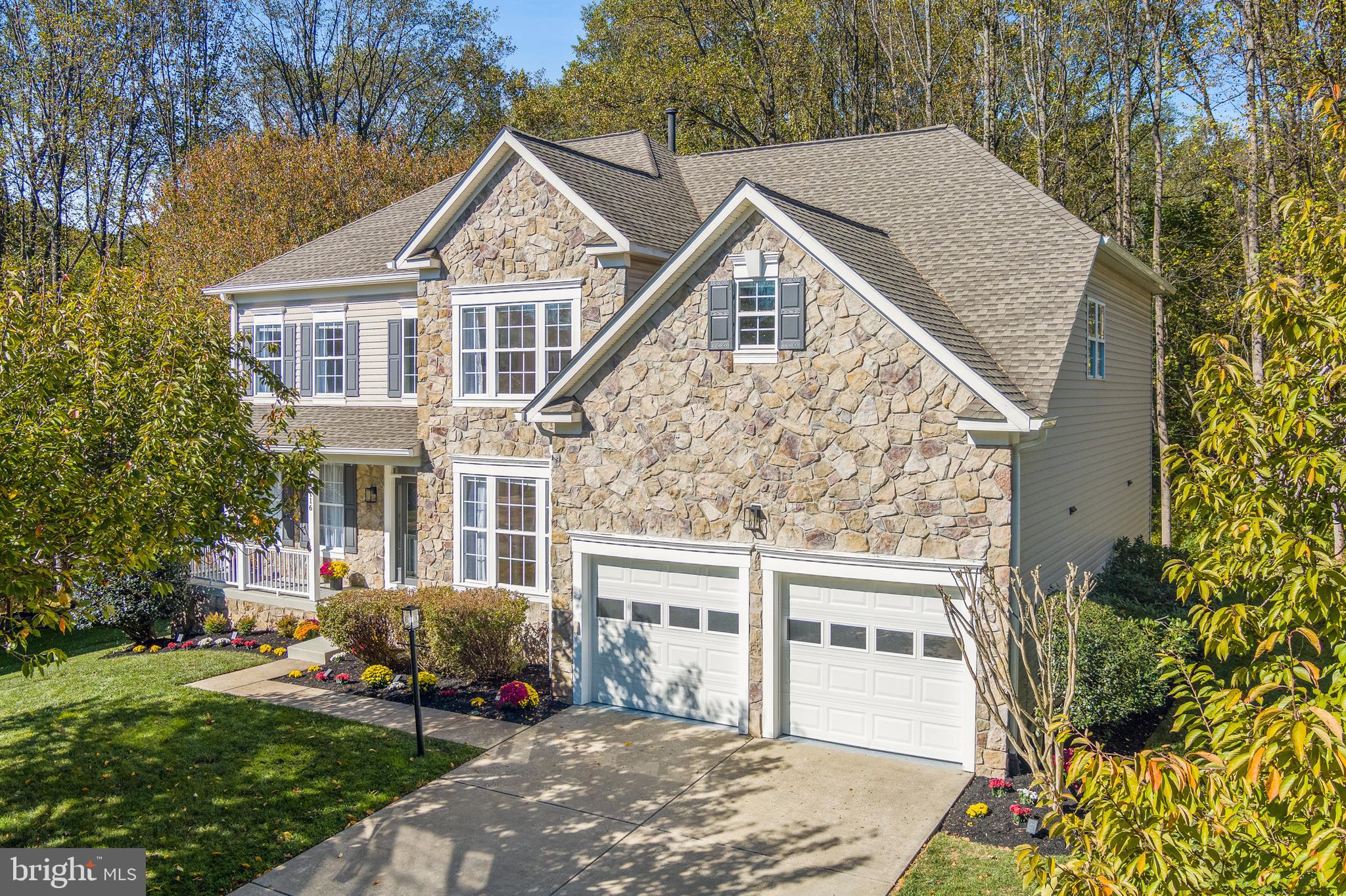 VILLAGE OF RIVER HILL - Residential