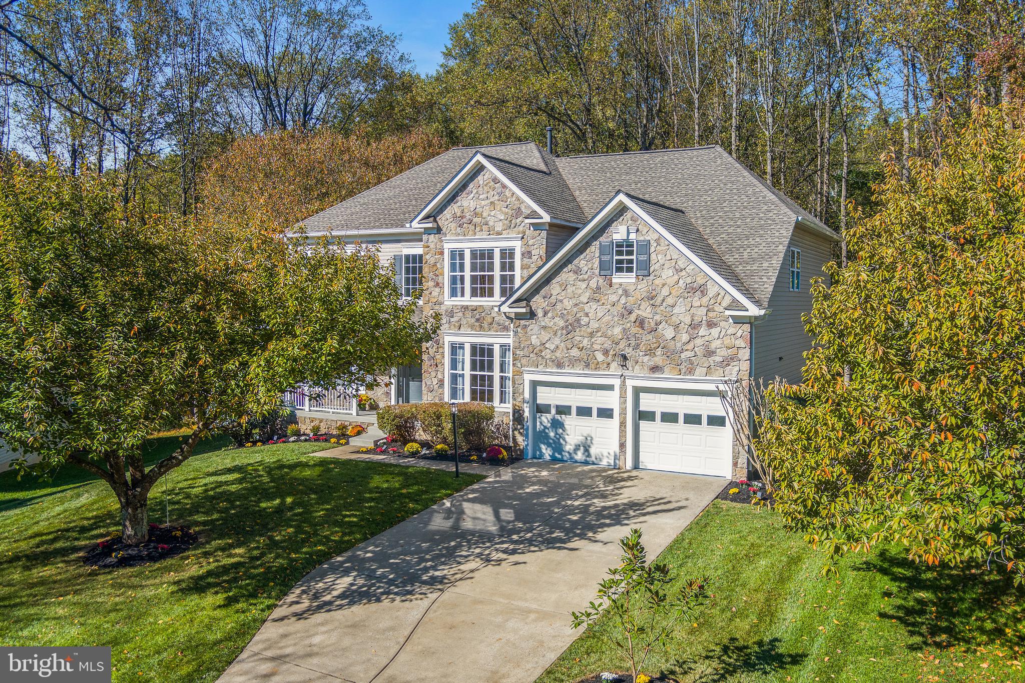 VILLAGE OF RIVER HILL - Residential