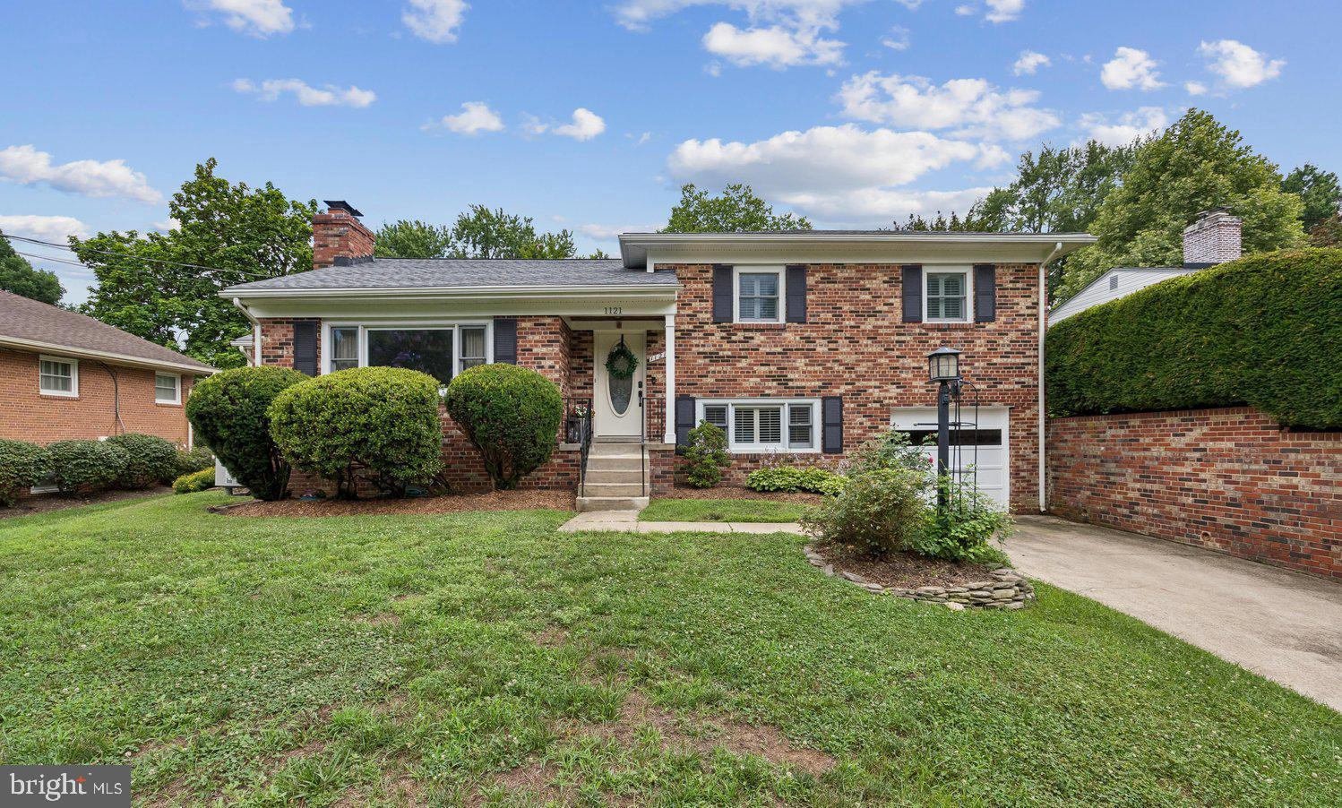 HOMESTEAD ESTATES - Residential