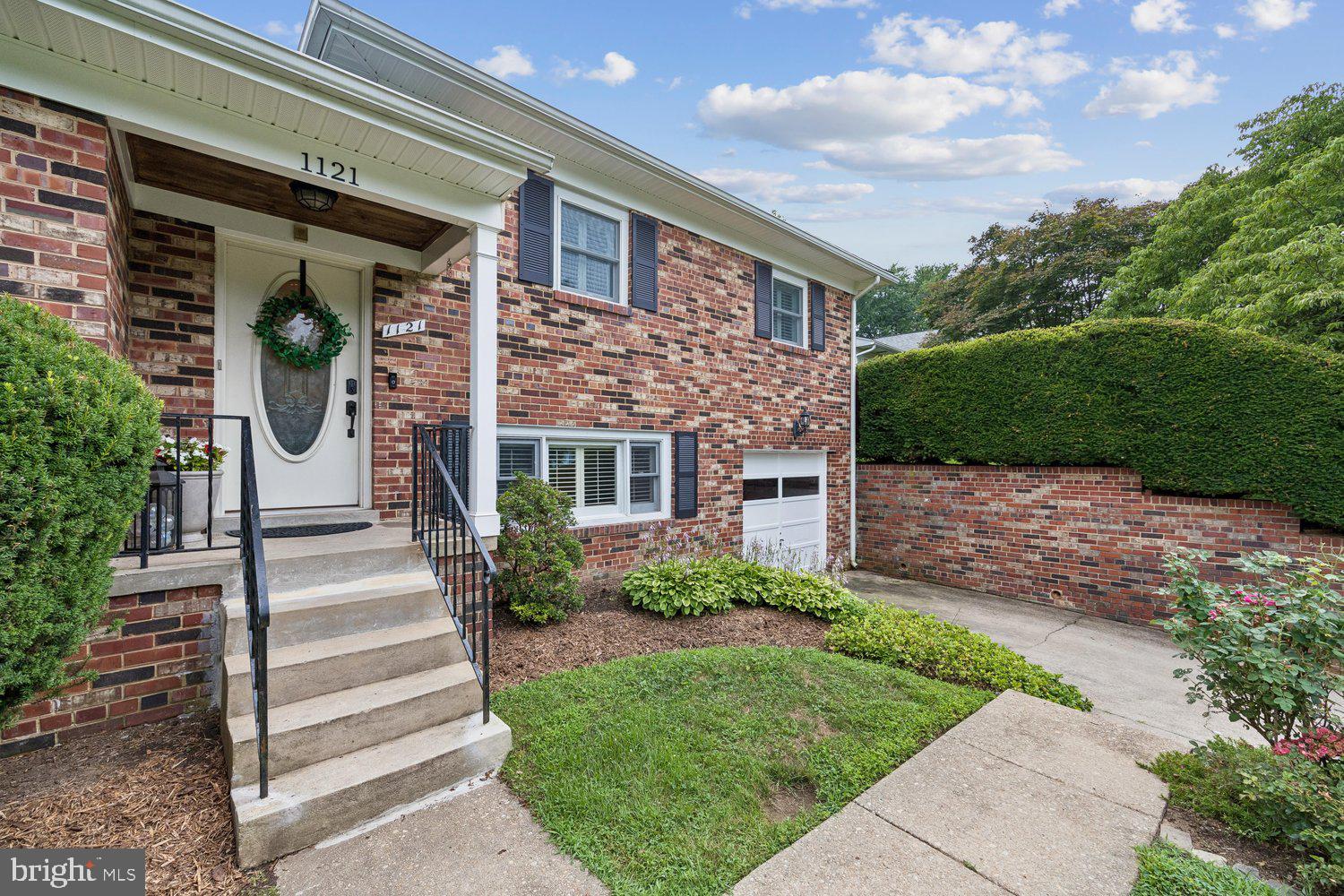 HOMESTEAD ESTATES - Residential