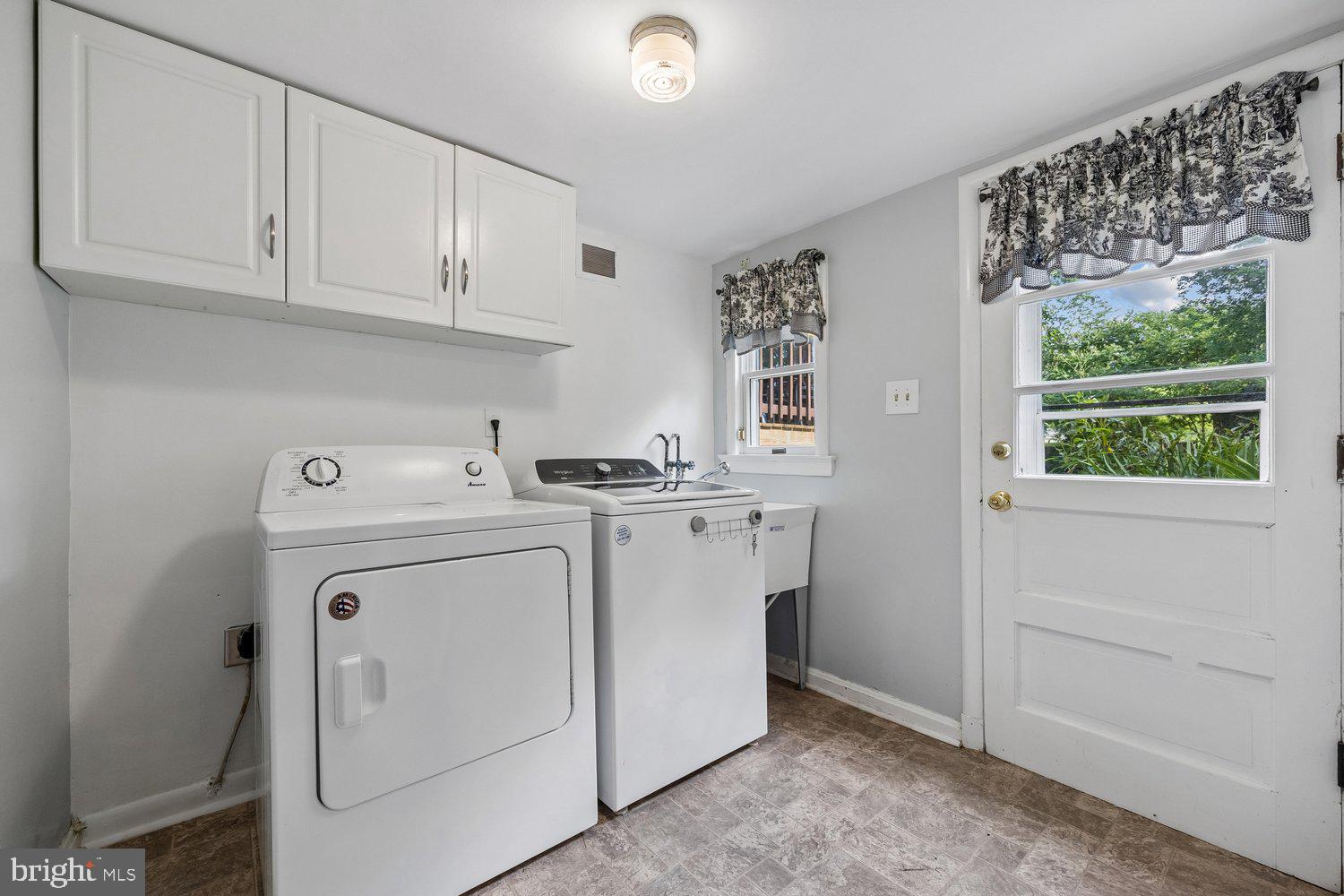 HOMESTEAD ESTATES - Residential