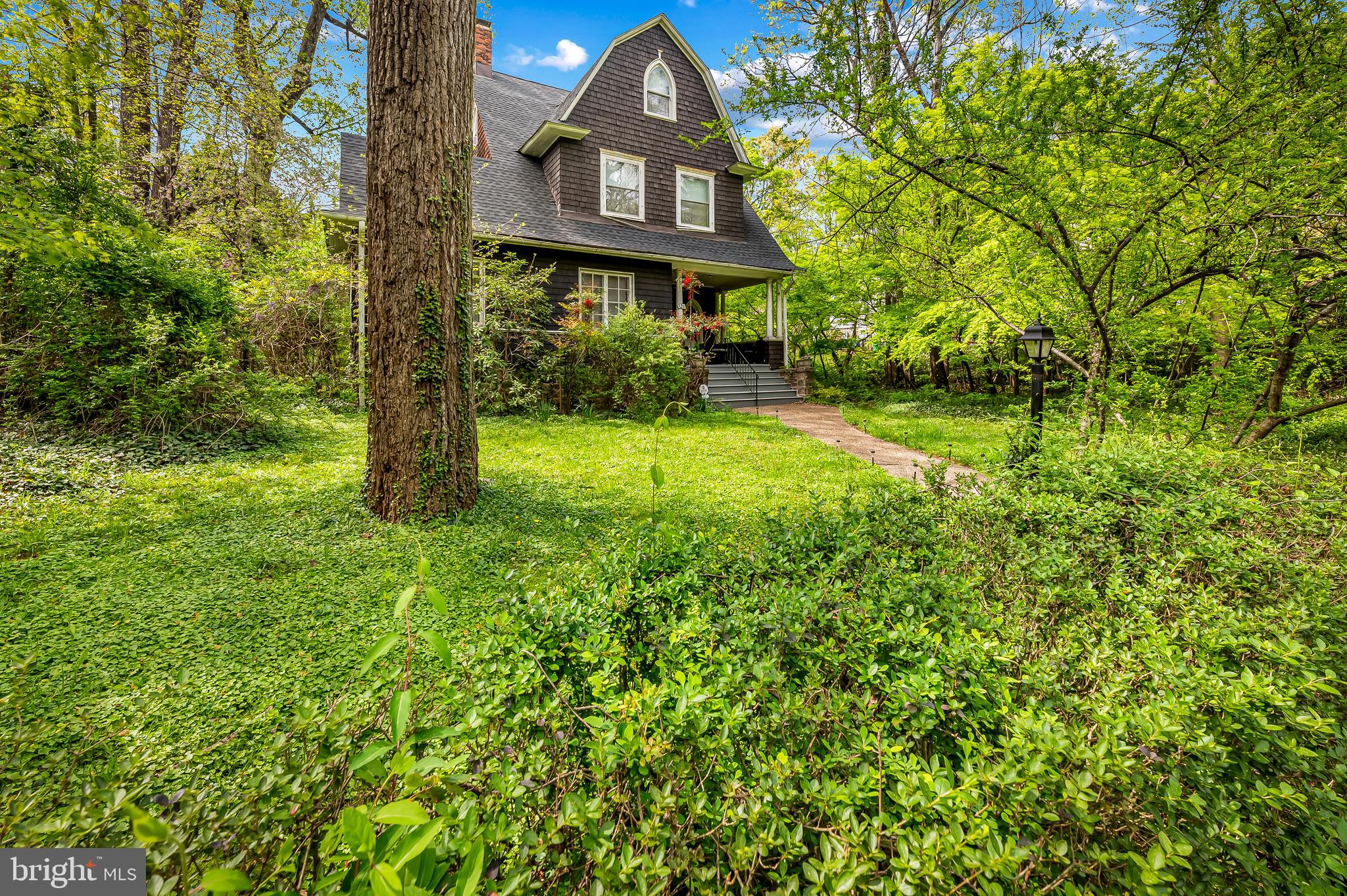 ROLAND PARK - Residential