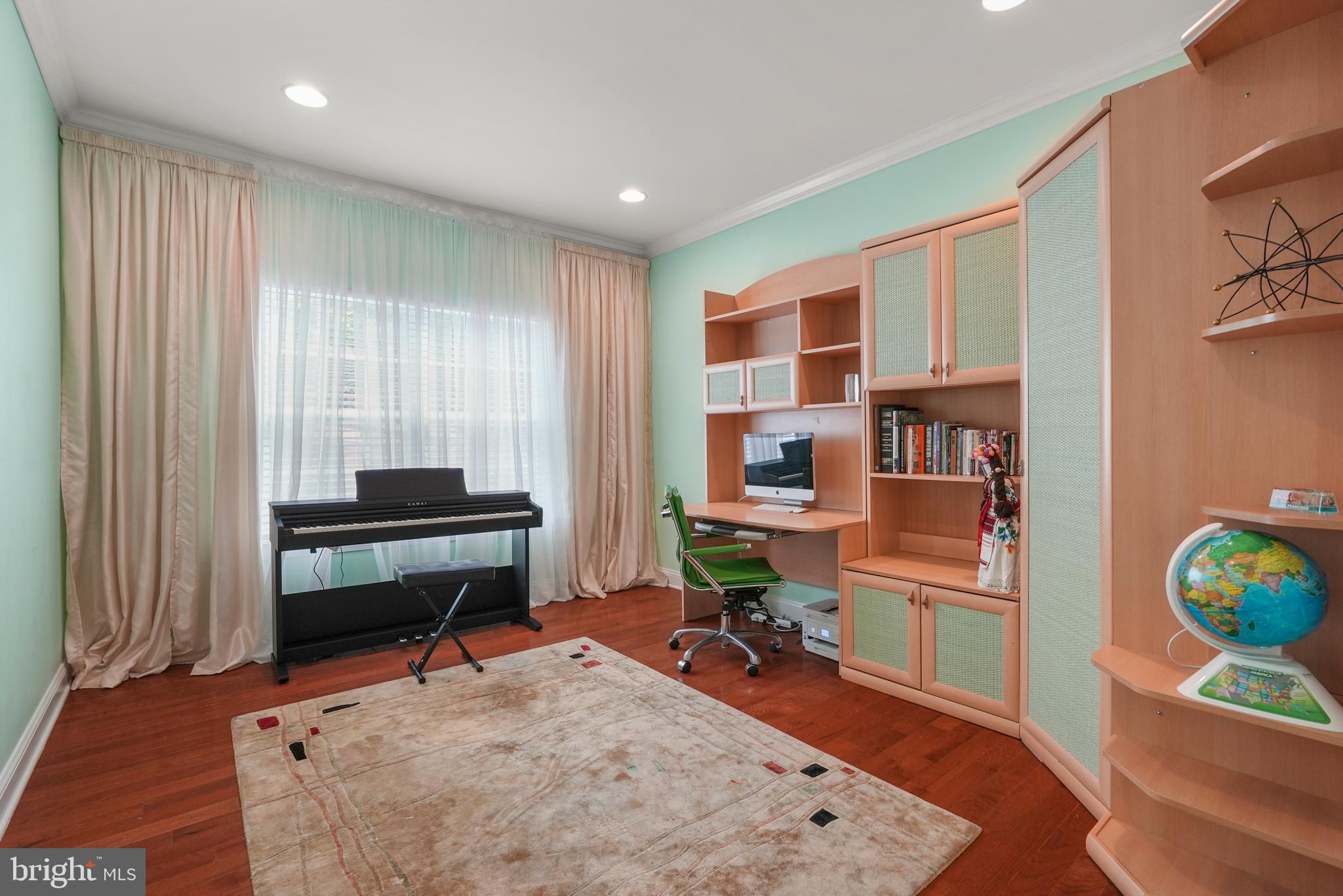 BEECHWOOD ESTATES - Residential