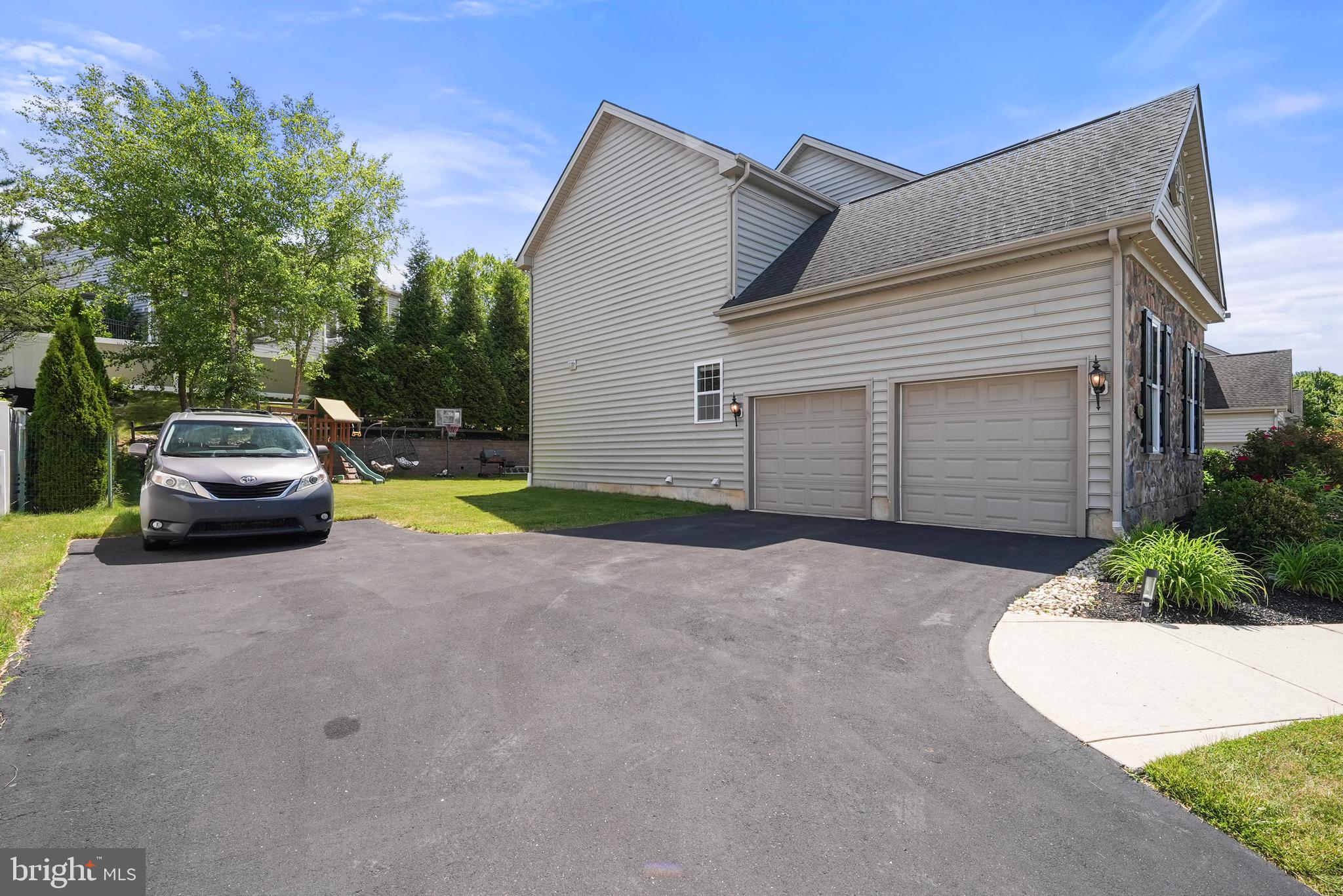 BEECHWOOD ESTATES - Residential