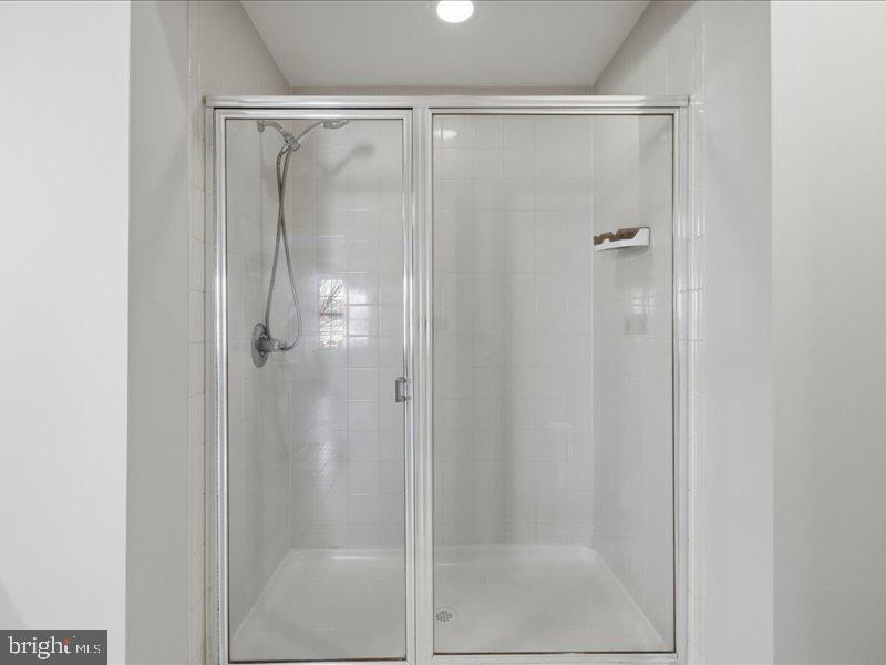 VIRGINIA MANOR CONDOMINIUM - Residential