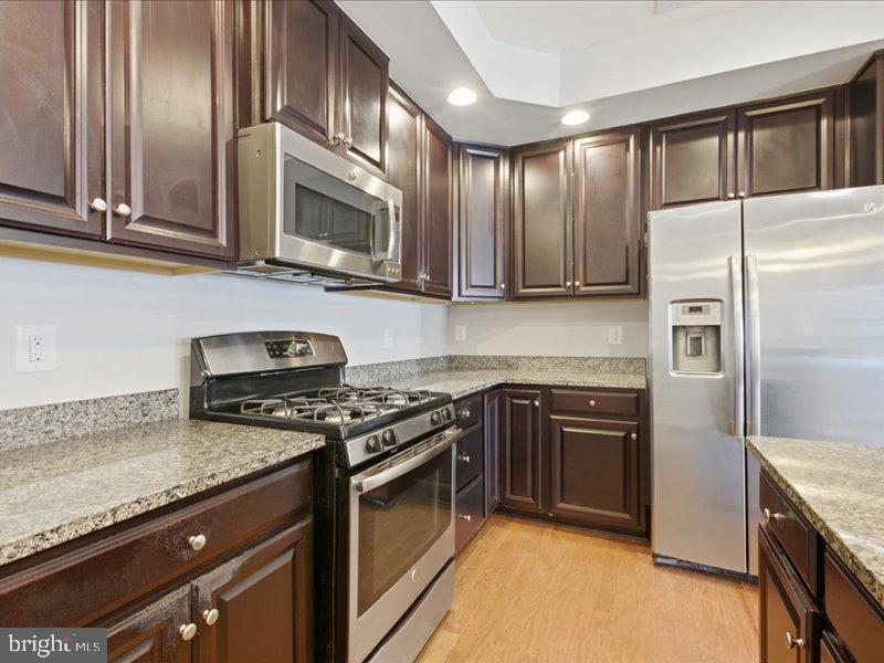 VIRGINIA MANOR CONDOMINIUM - Residential