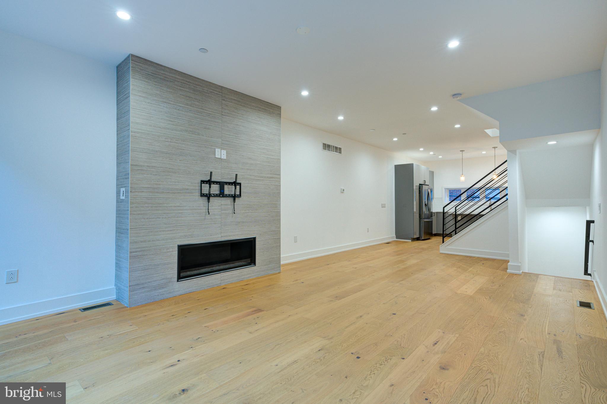 SOUTH KENSINGTON - Residential