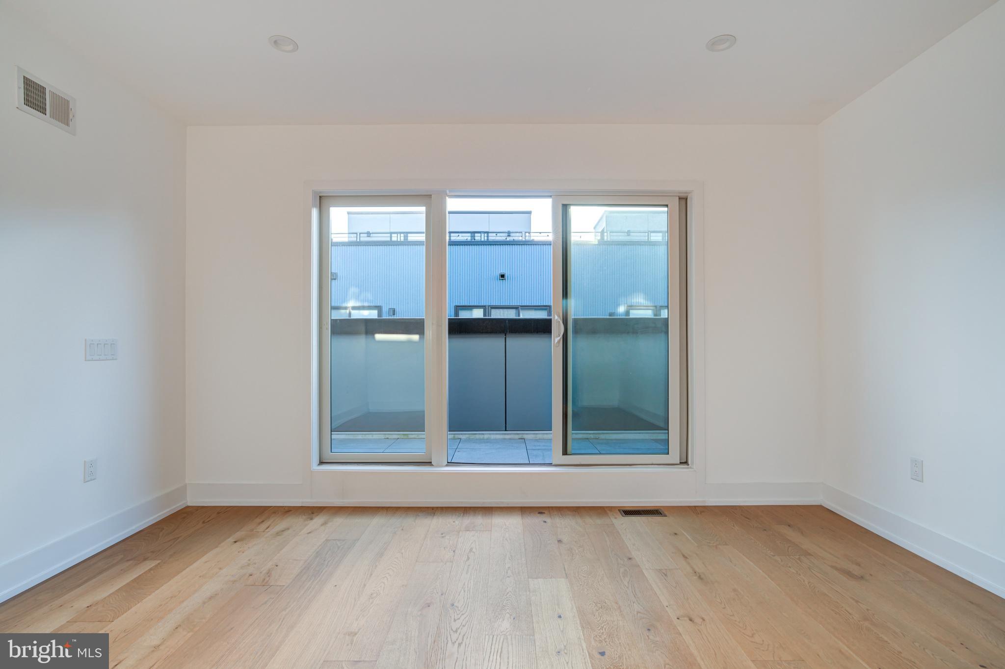 SOUTH KENSINGTON - Residential