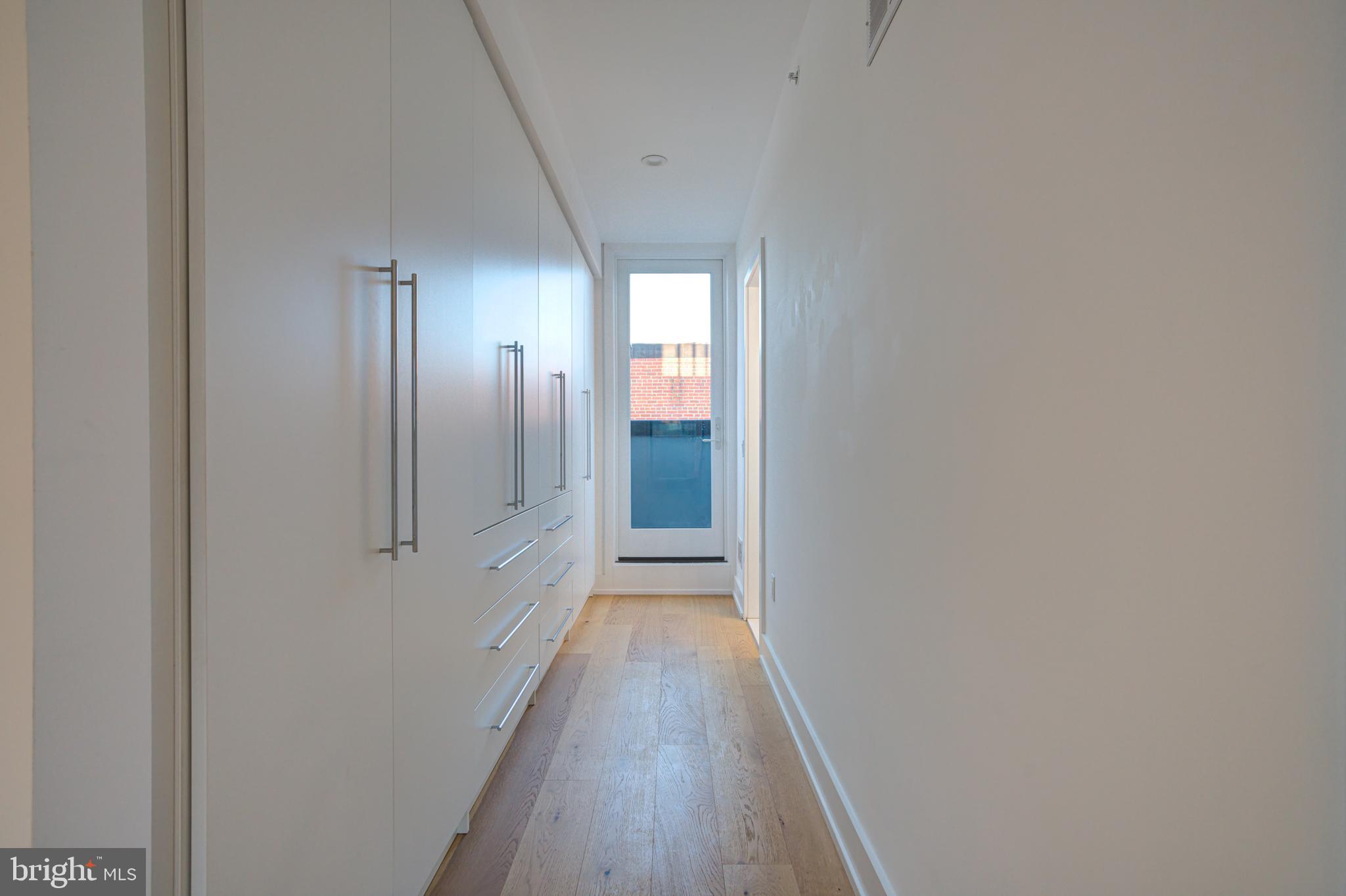 SOUTH KENSINGTON - Residential