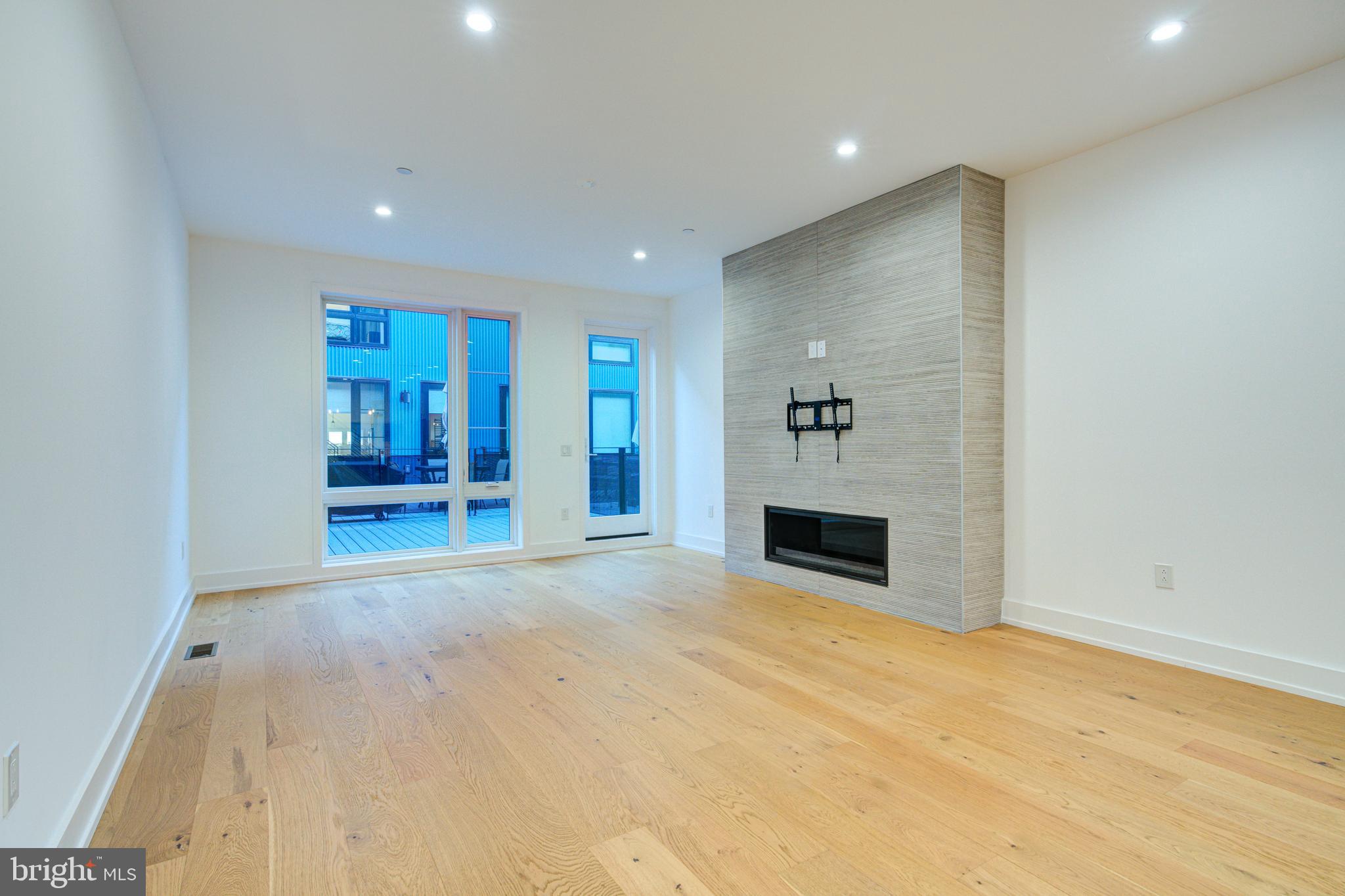 SOUTH KENSINGTON - Residential