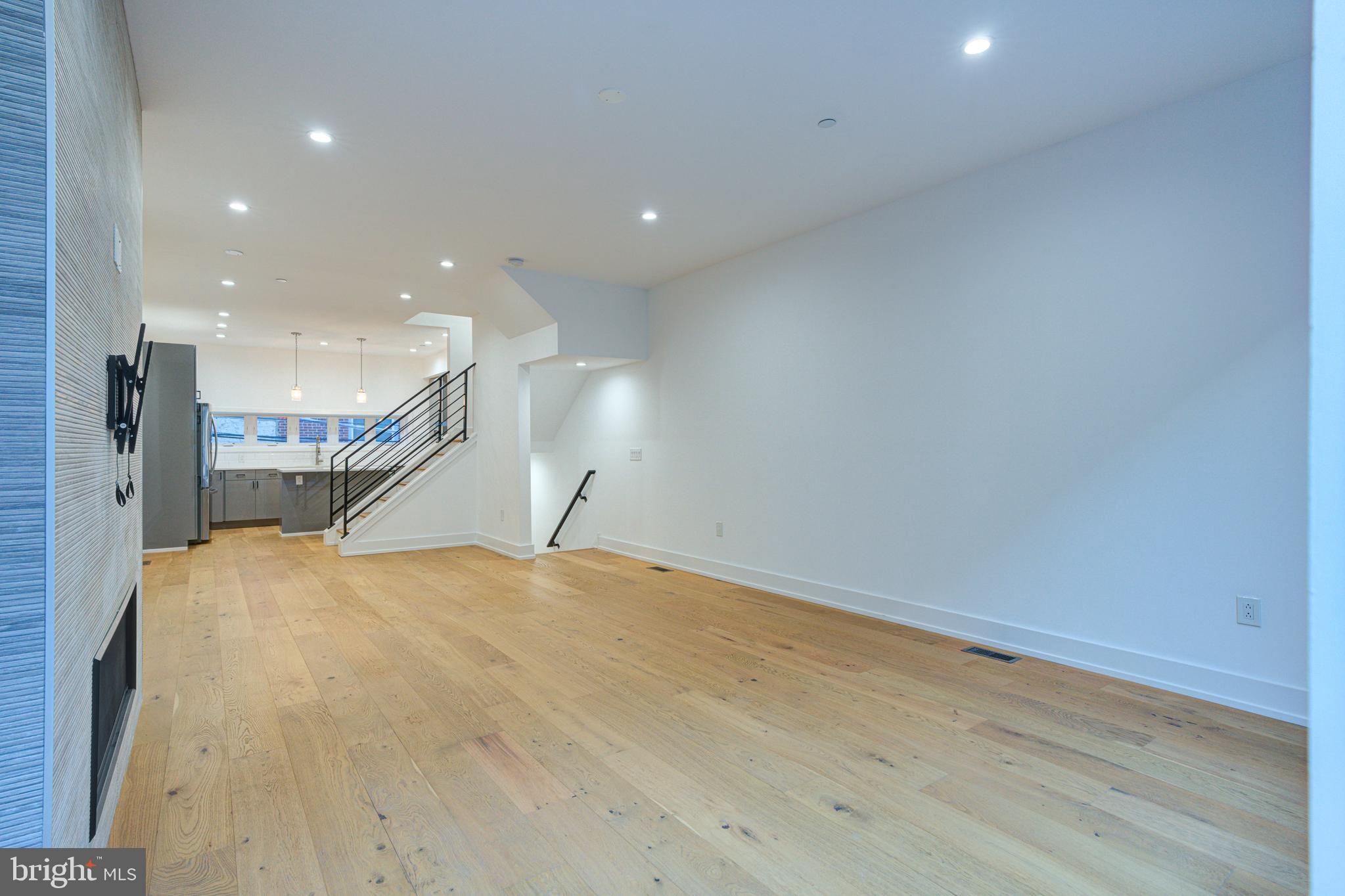 SOUTH KENSINGTON - Residential