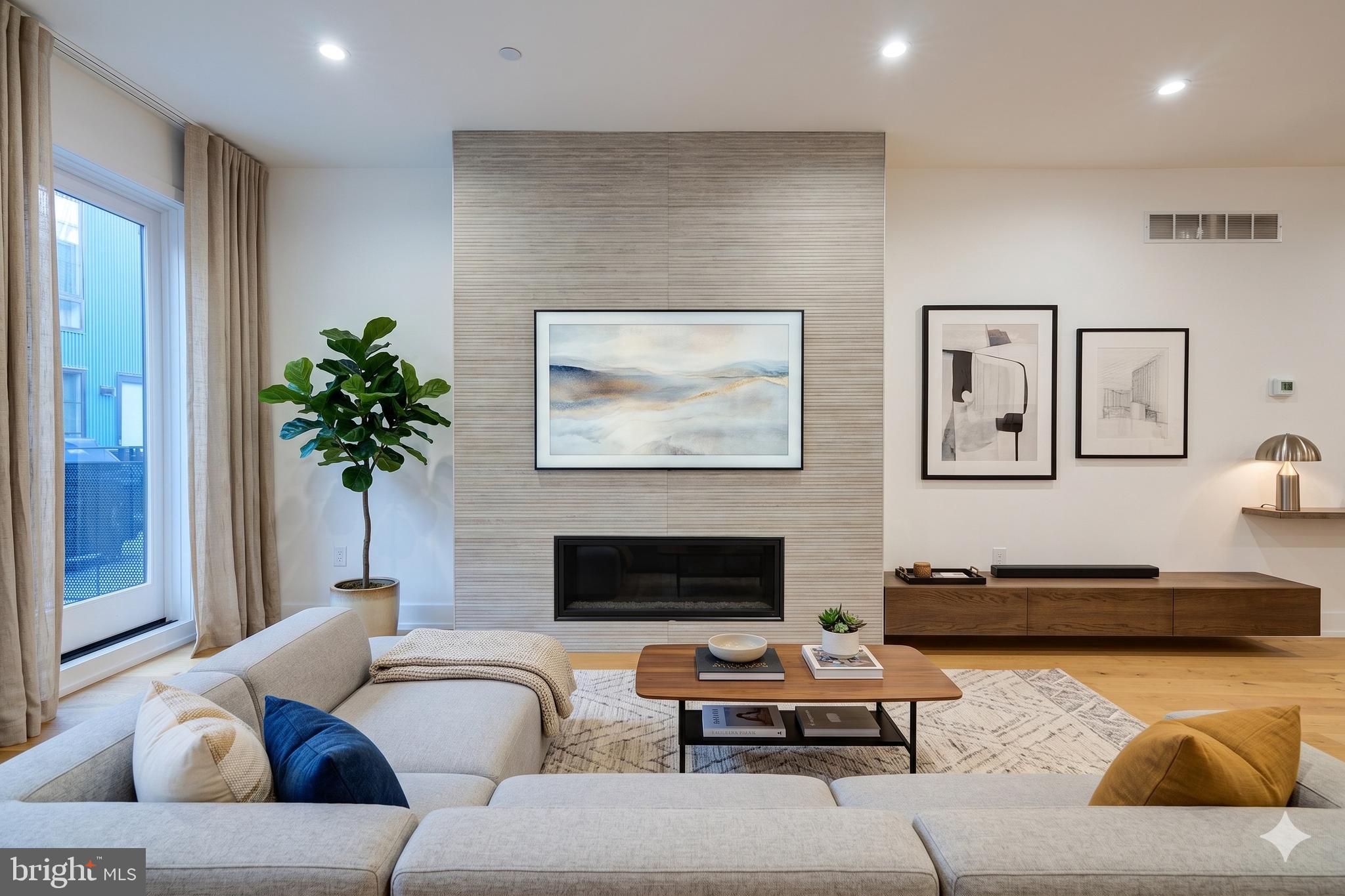 SOUTH KENSINGTON - Residential