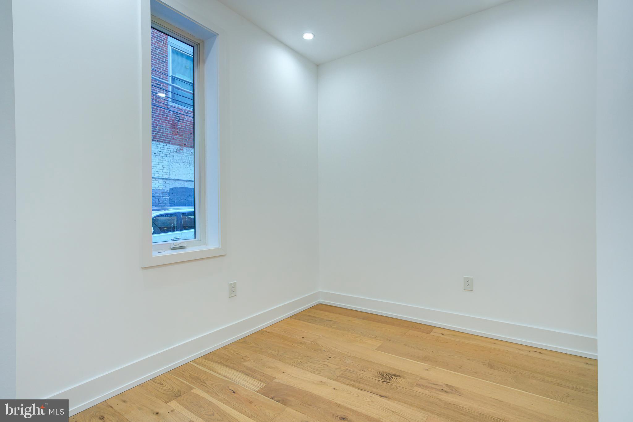 SOUTH KENSINGTON - Residential