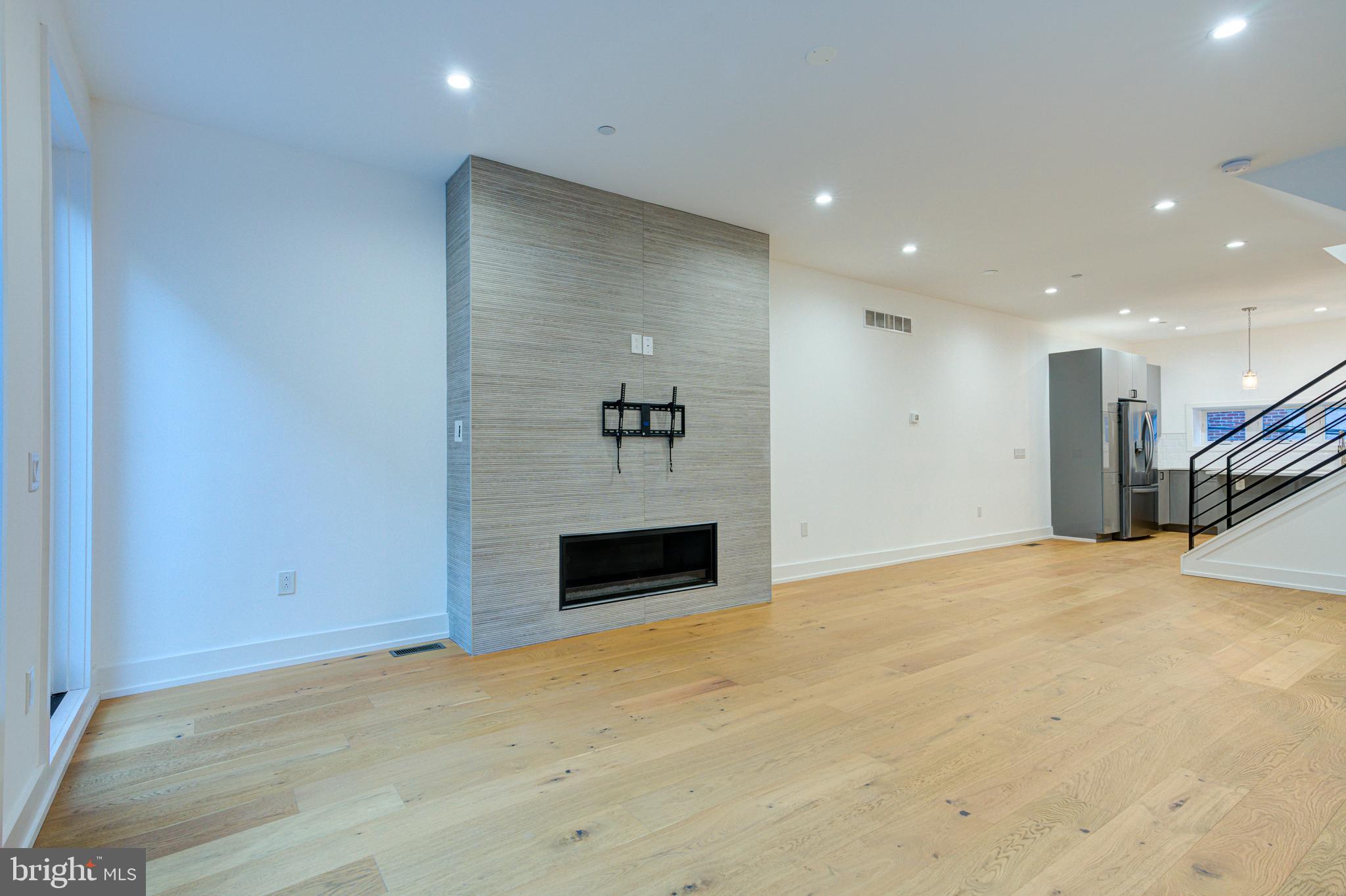 SOUTH KENSINGTON - Residential