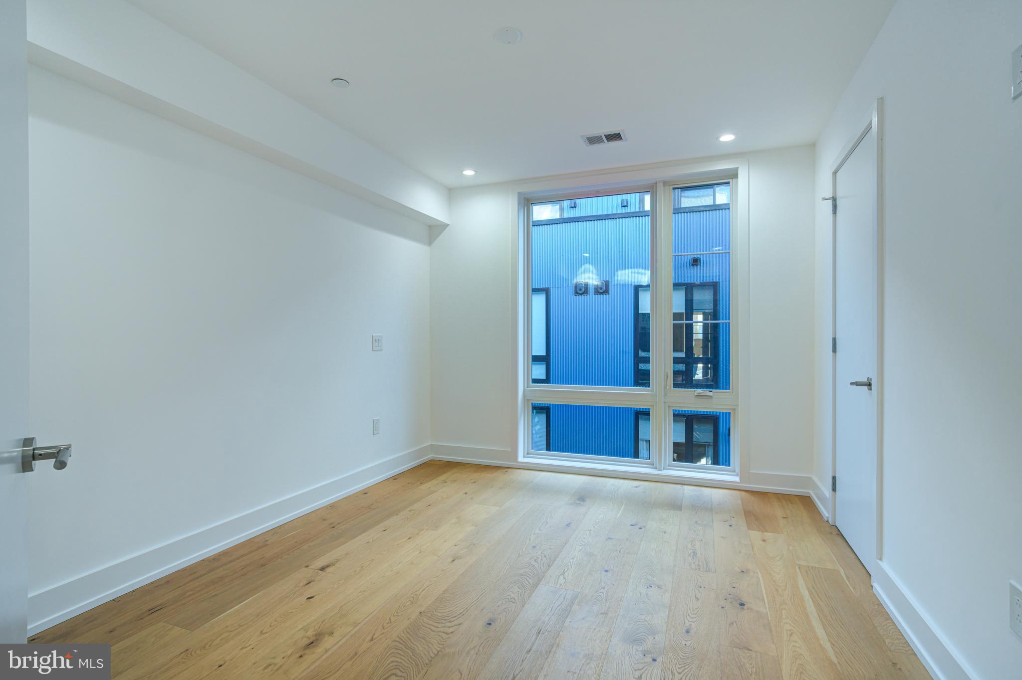 SOUTH KENSINGTON - Residential