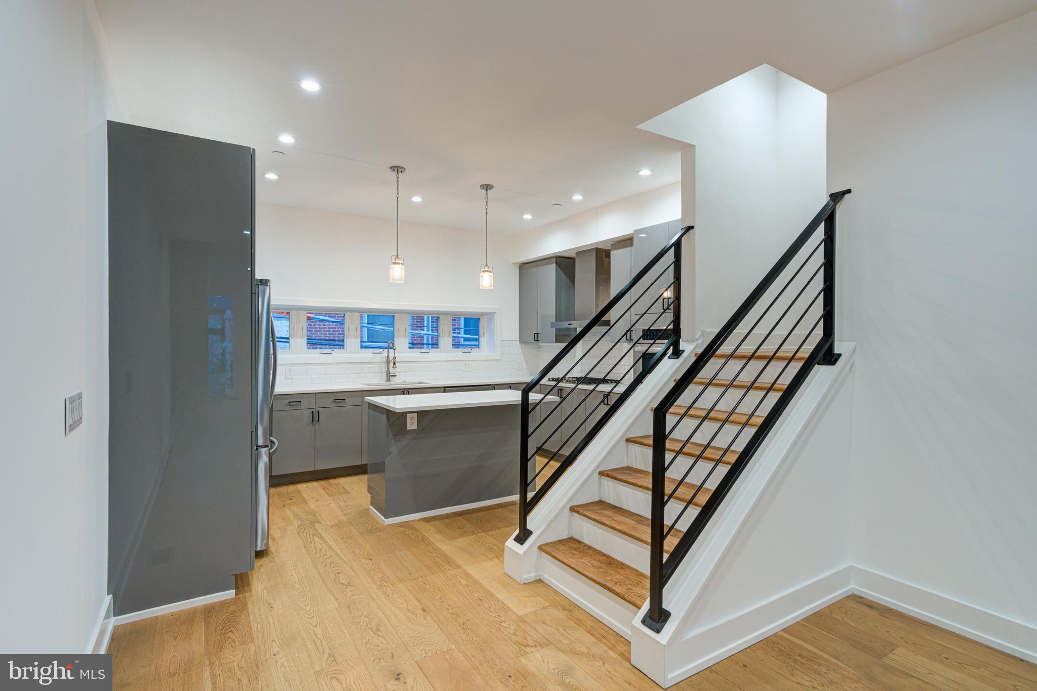 SOUTH KENSINGTON - Residential