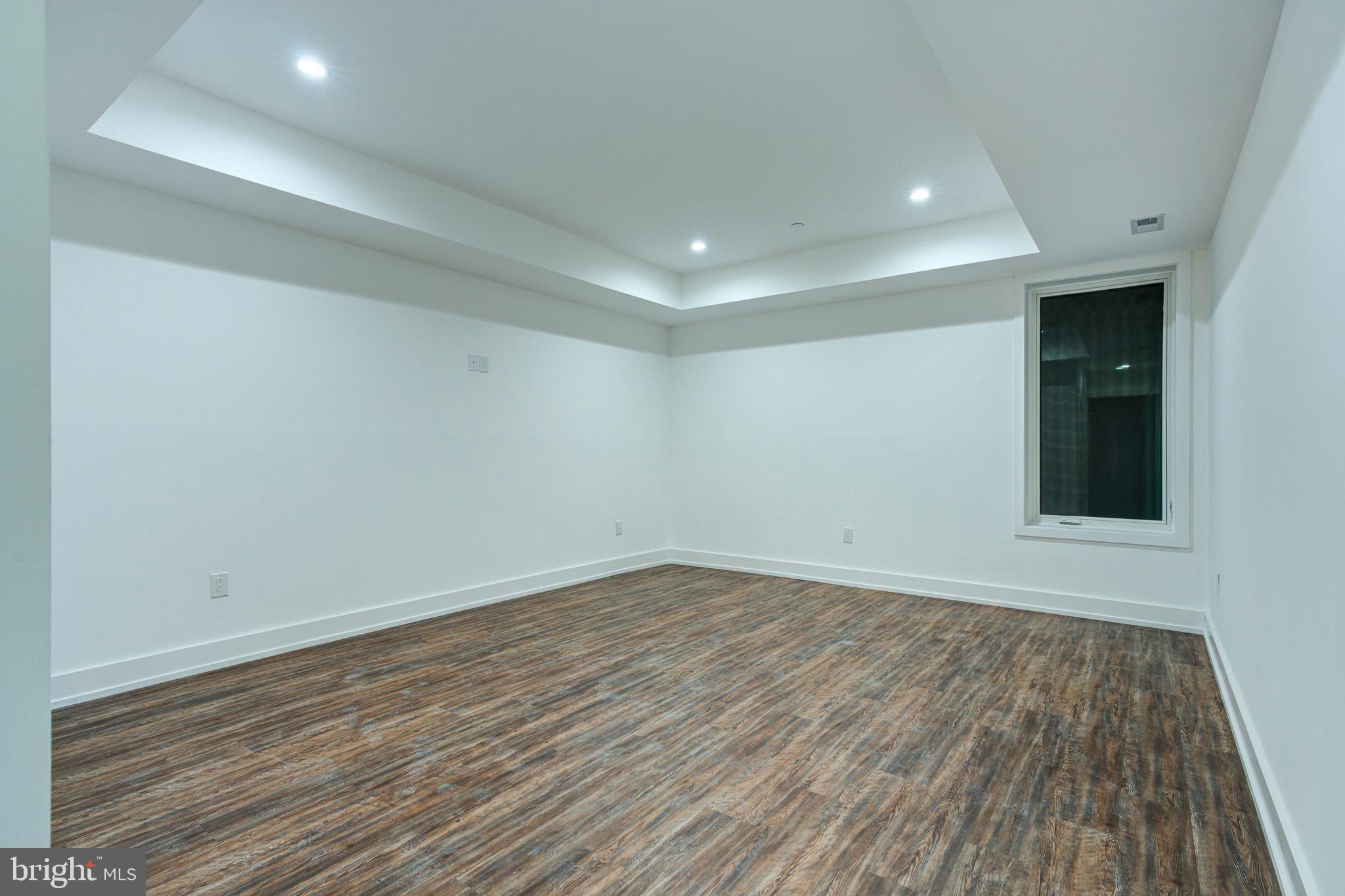 SOUTH KENSINGTON - Residential
