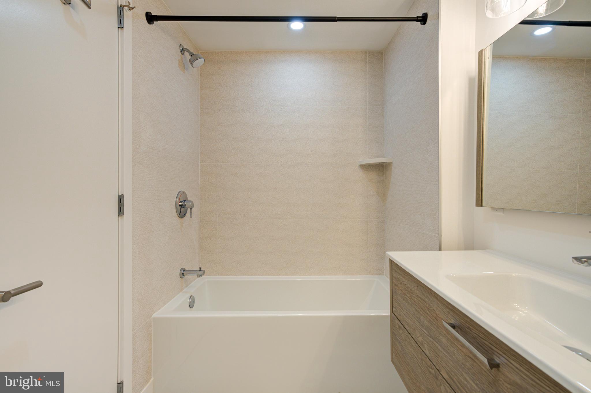 SOUTH KENSINGTON - Residential