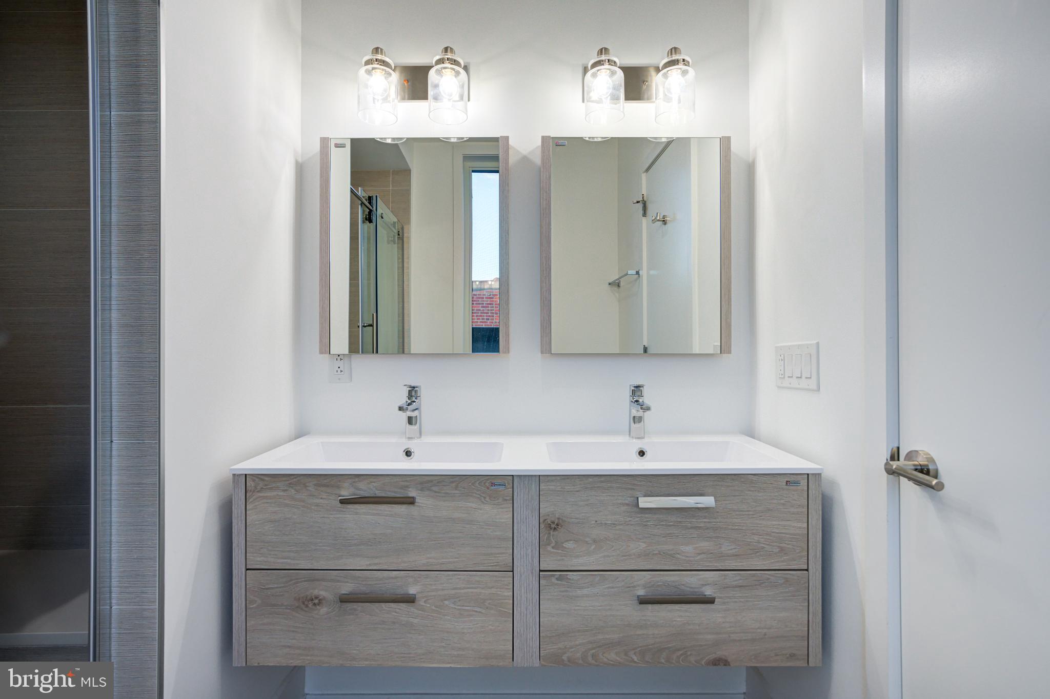 SOUTH KENSINGTON - Residential