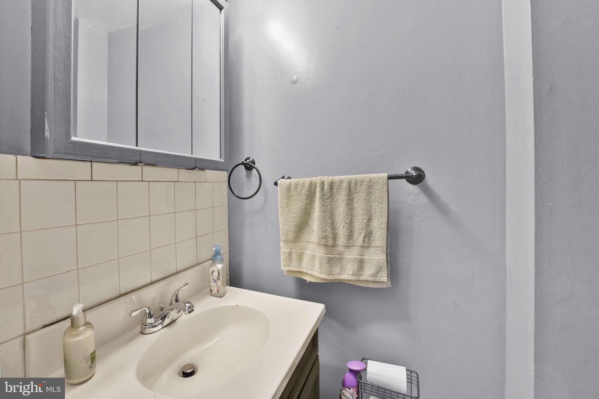 WASHINGTON CENTER - Residential