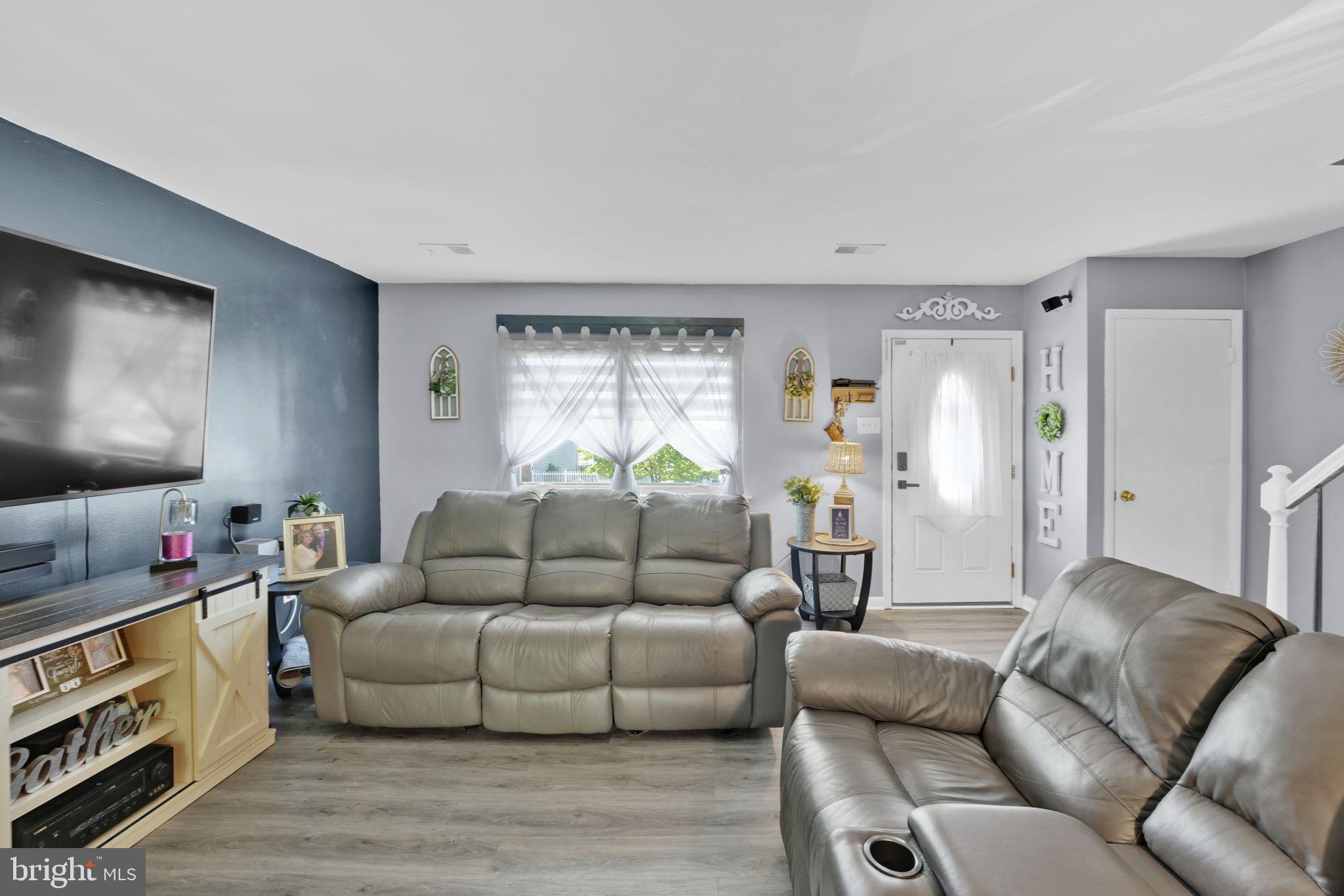 WASHINGTON CENTER - Residential