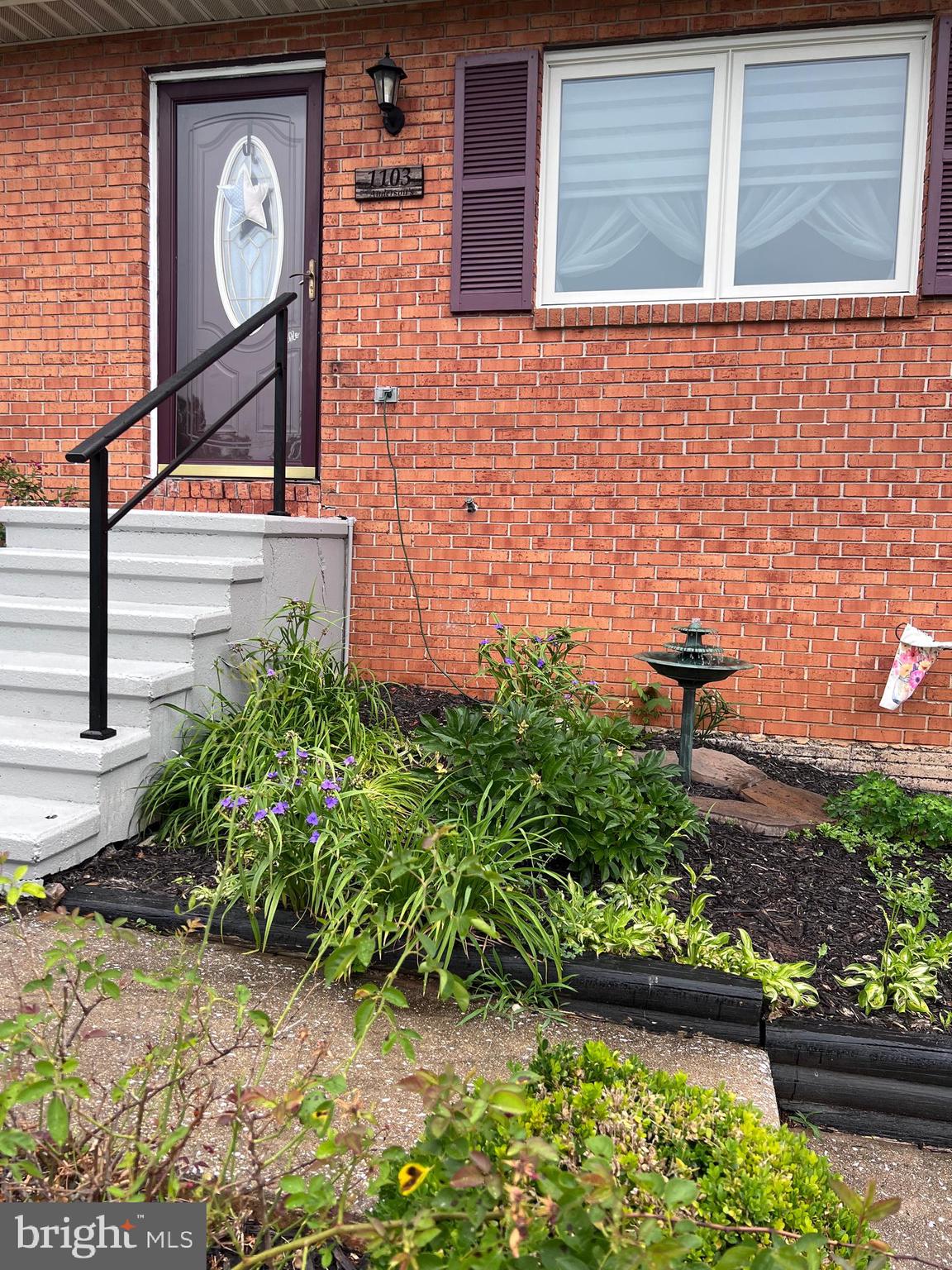 WASHINGTON CENTER - Residential