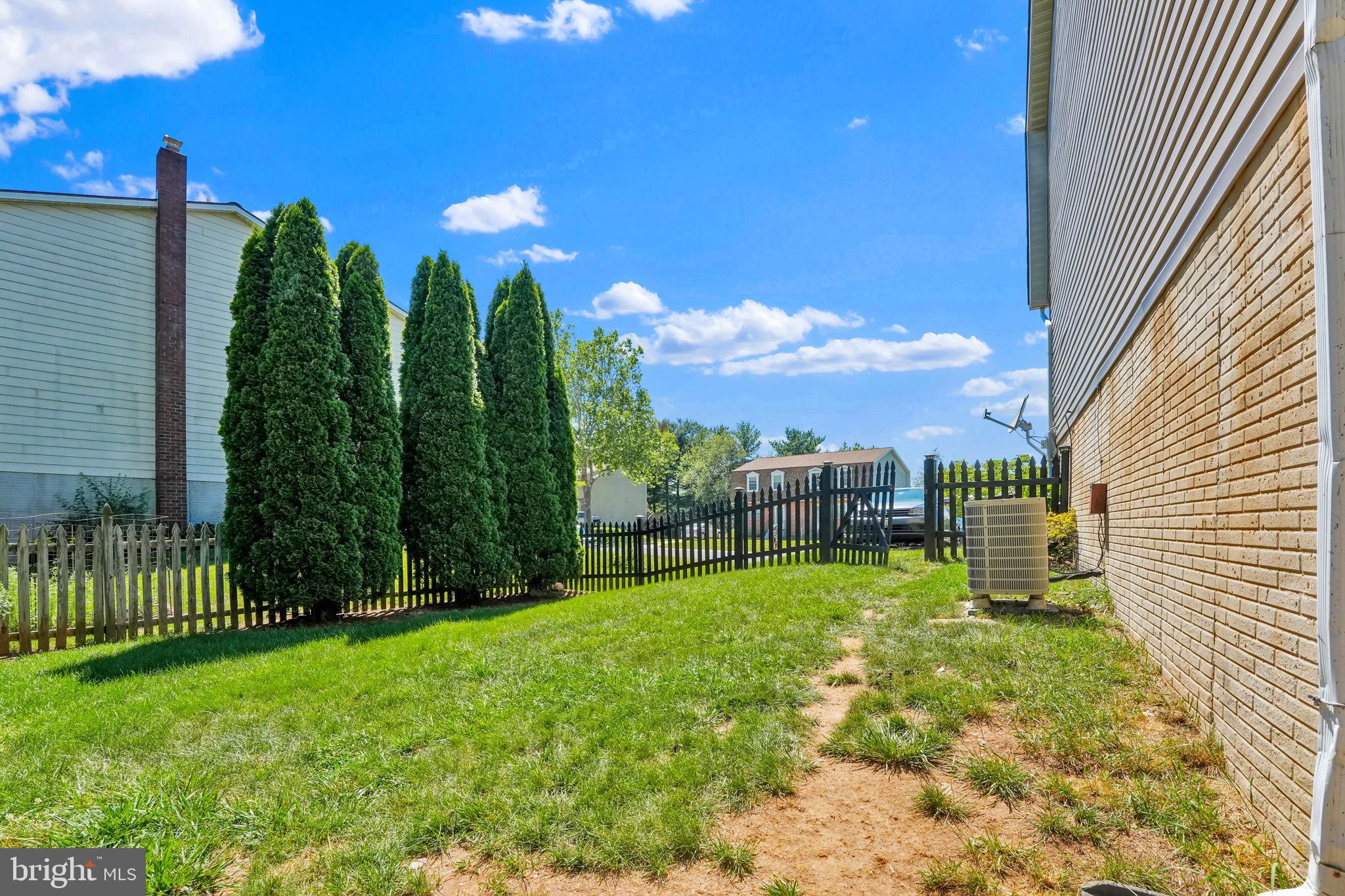 WASHINGTON CENTER - Residential