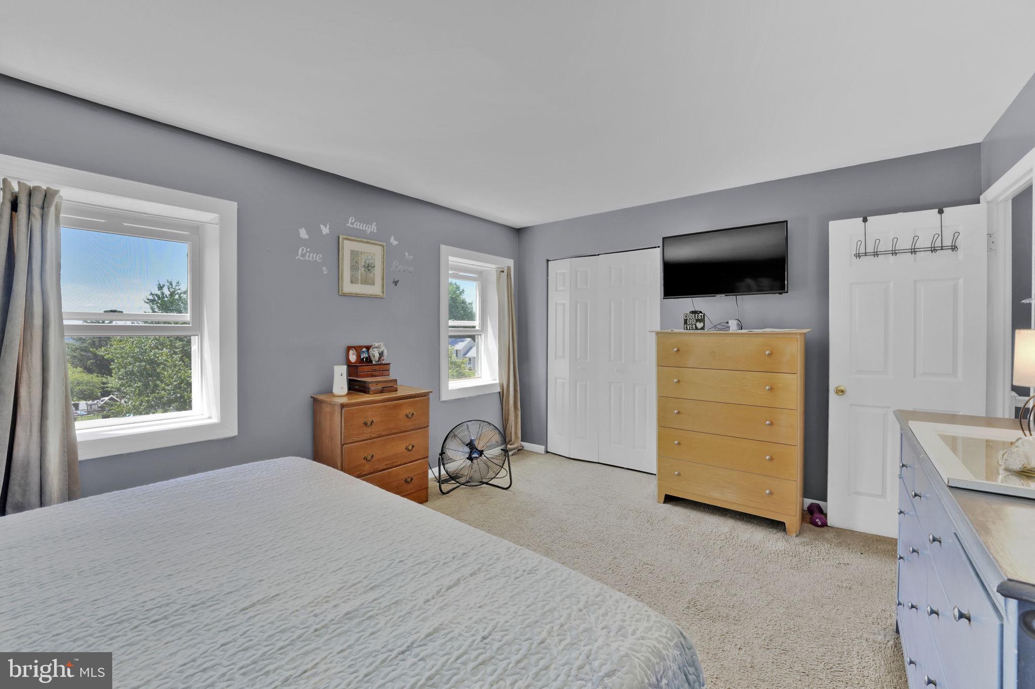 WASHINGTON CENTER - Residential