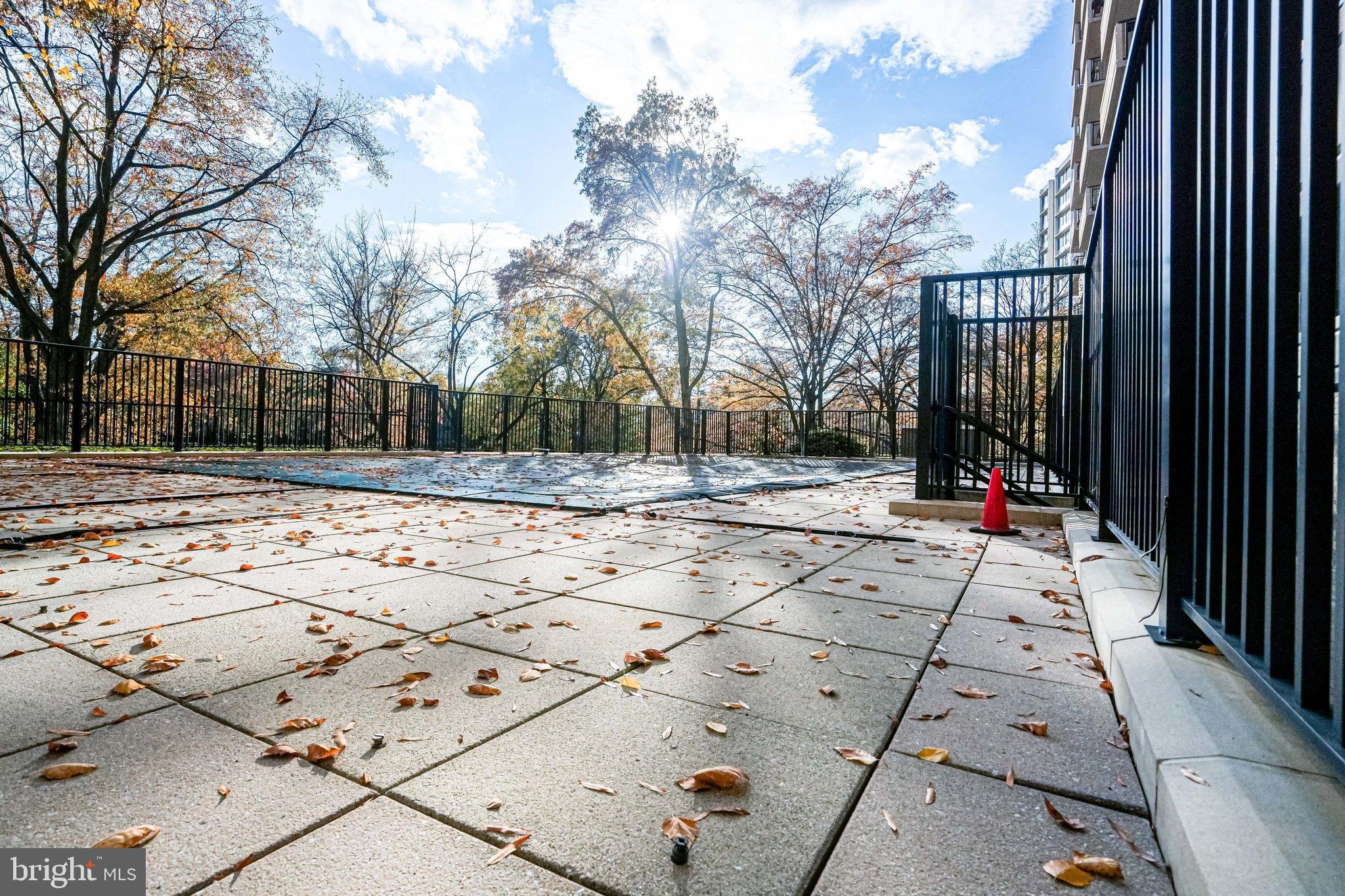 CHEVY CHASE - Residential