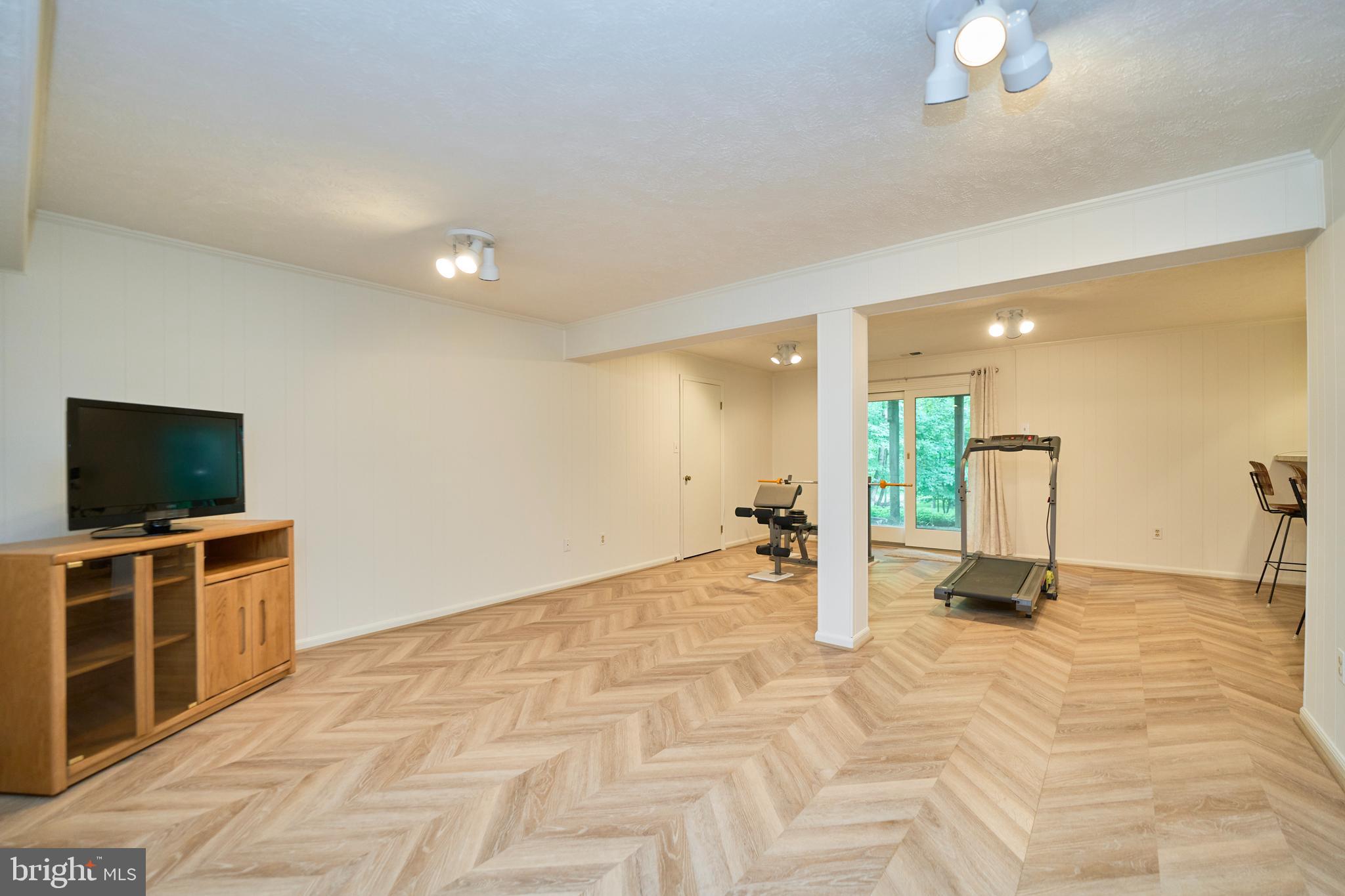 OAKTON - Residential